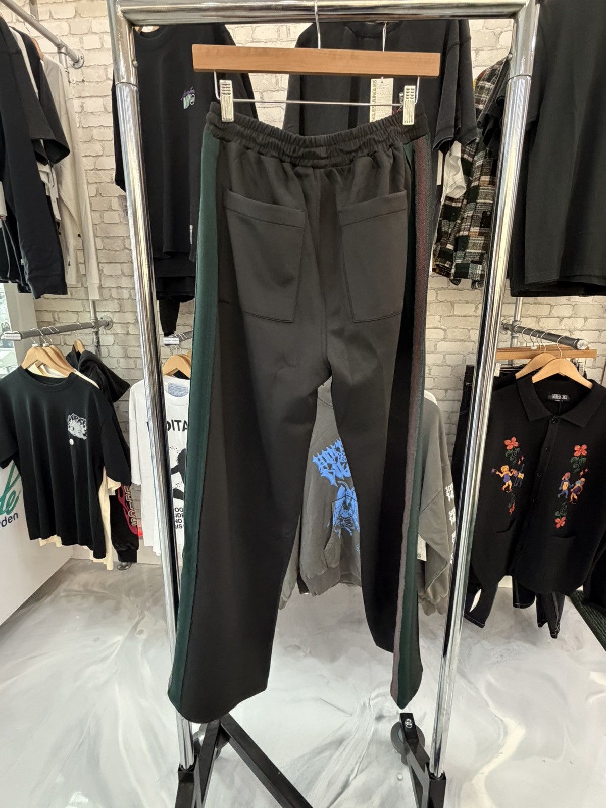Other Jungles Jungles “ Weave Panel “ Black/Green Pants Size US 30 / EU 46 - 2 Thumbnail