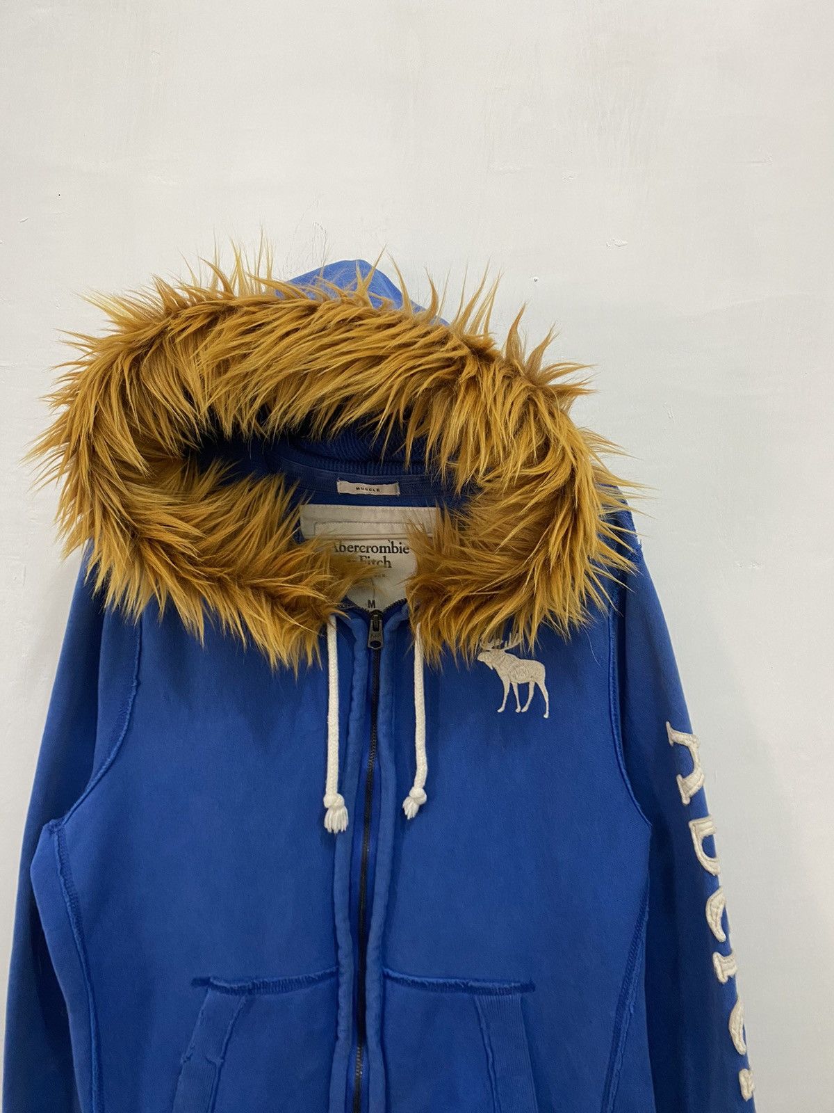 Abercrombie & Fitch 💥If Six Was Nine💥Abercrombie Fur Hoodie LGB style Size US M / EU 48-50 / 2 - 3 Thumbnail