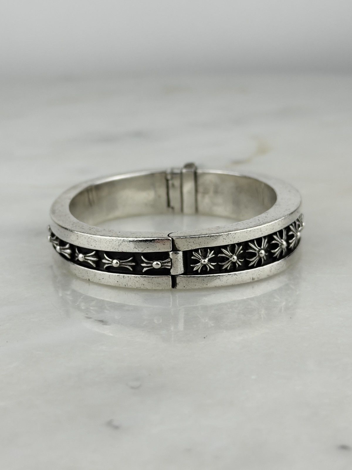 Chrome Hearts CHROME HEARTS NARROW V CH PLUS BRACELET Size ONE SIZE - 6 Thumbnail