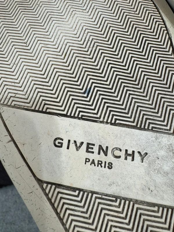 Givenchy Givenchy Paris Urban Street Laminated Leather Sneakers 40,5 Size US 7.5 / EU 40-41 - 12 Thumbnail
