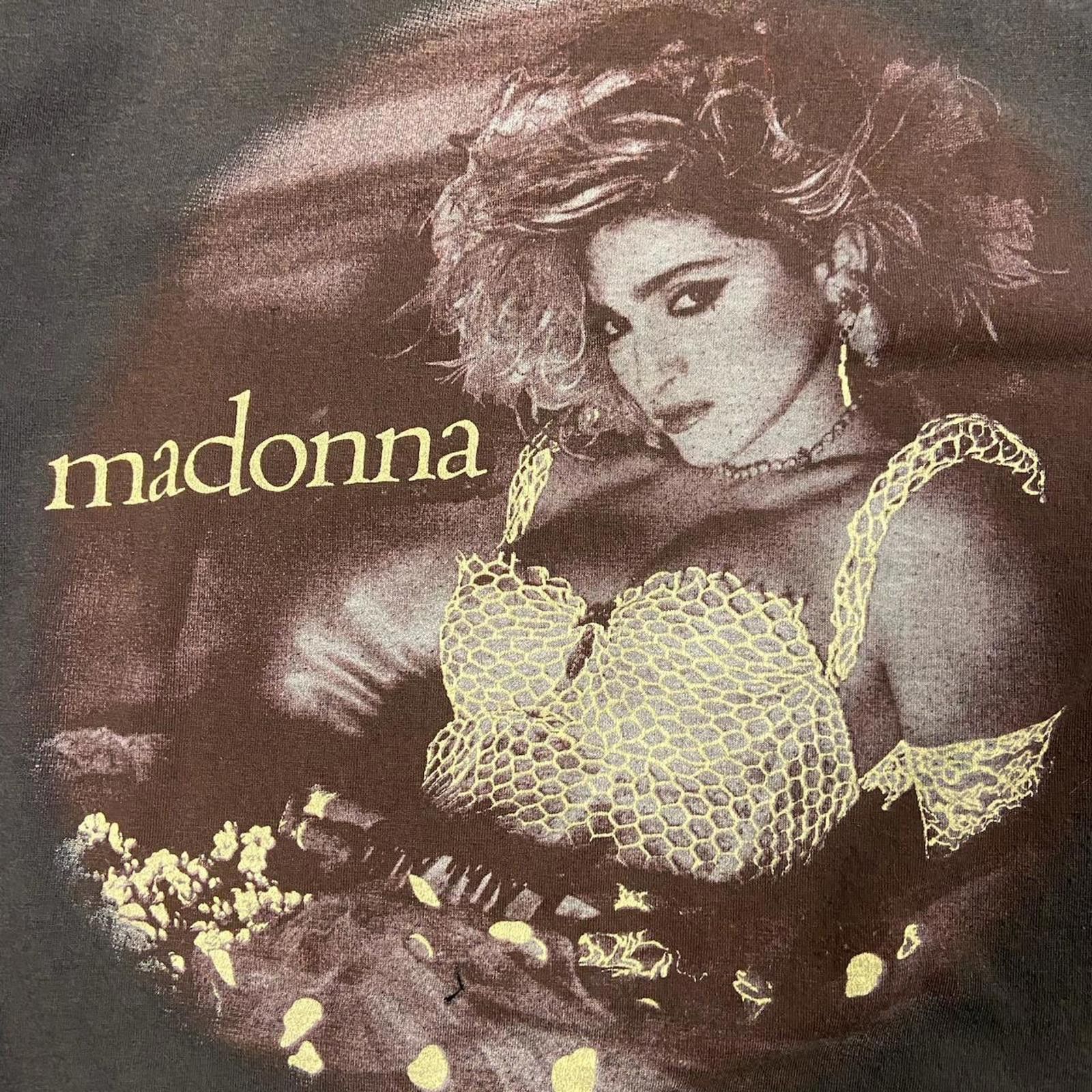 Vintage Vintage 1985 Madonna Tour Tee Size US L / EU 52-54 / 3 - 3 Thumbnail
