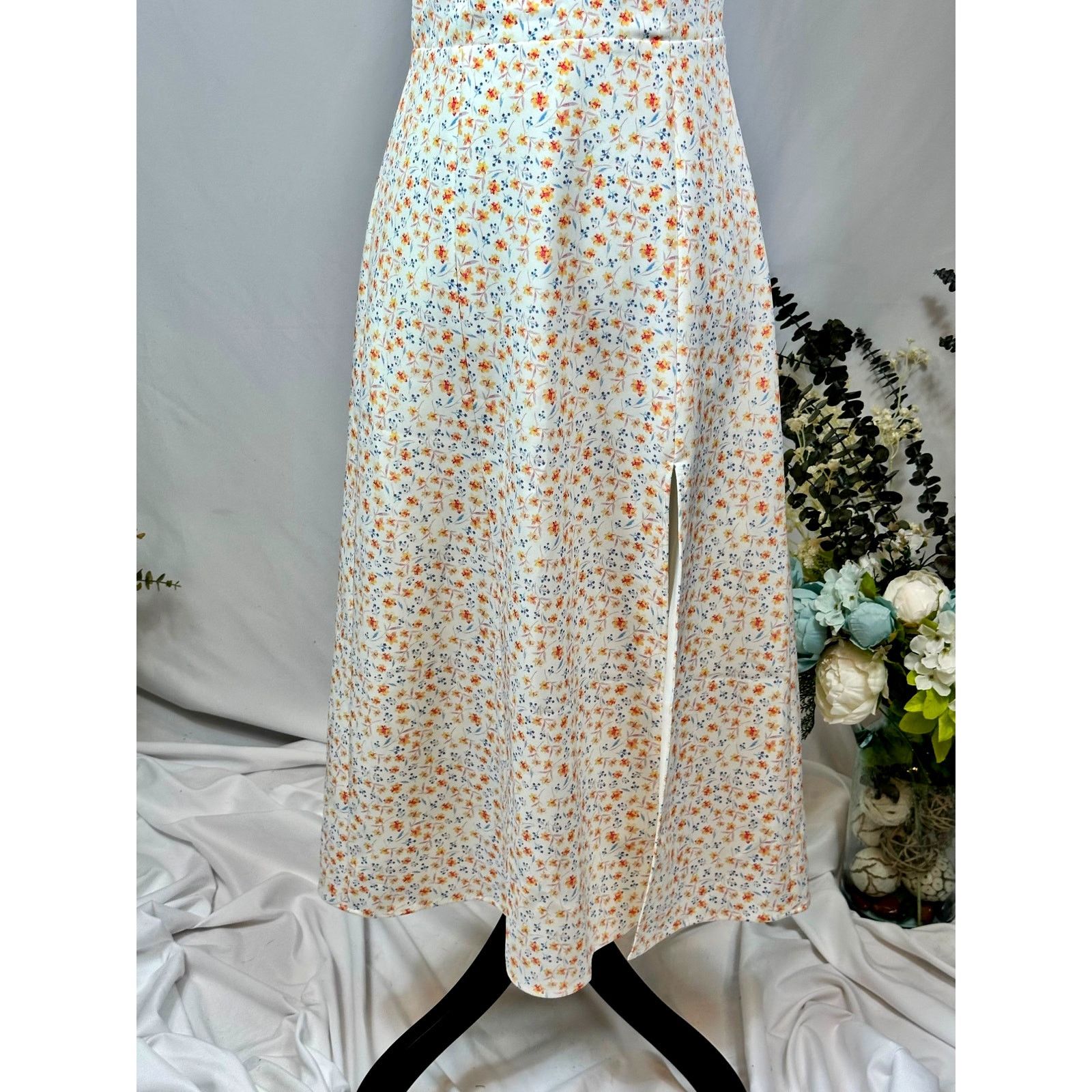 French Connection French Connection Camille Sleeveless Floral Midi Dress 6 Size M / US 6-8 / IT 42-44 - 11 Thumbnail