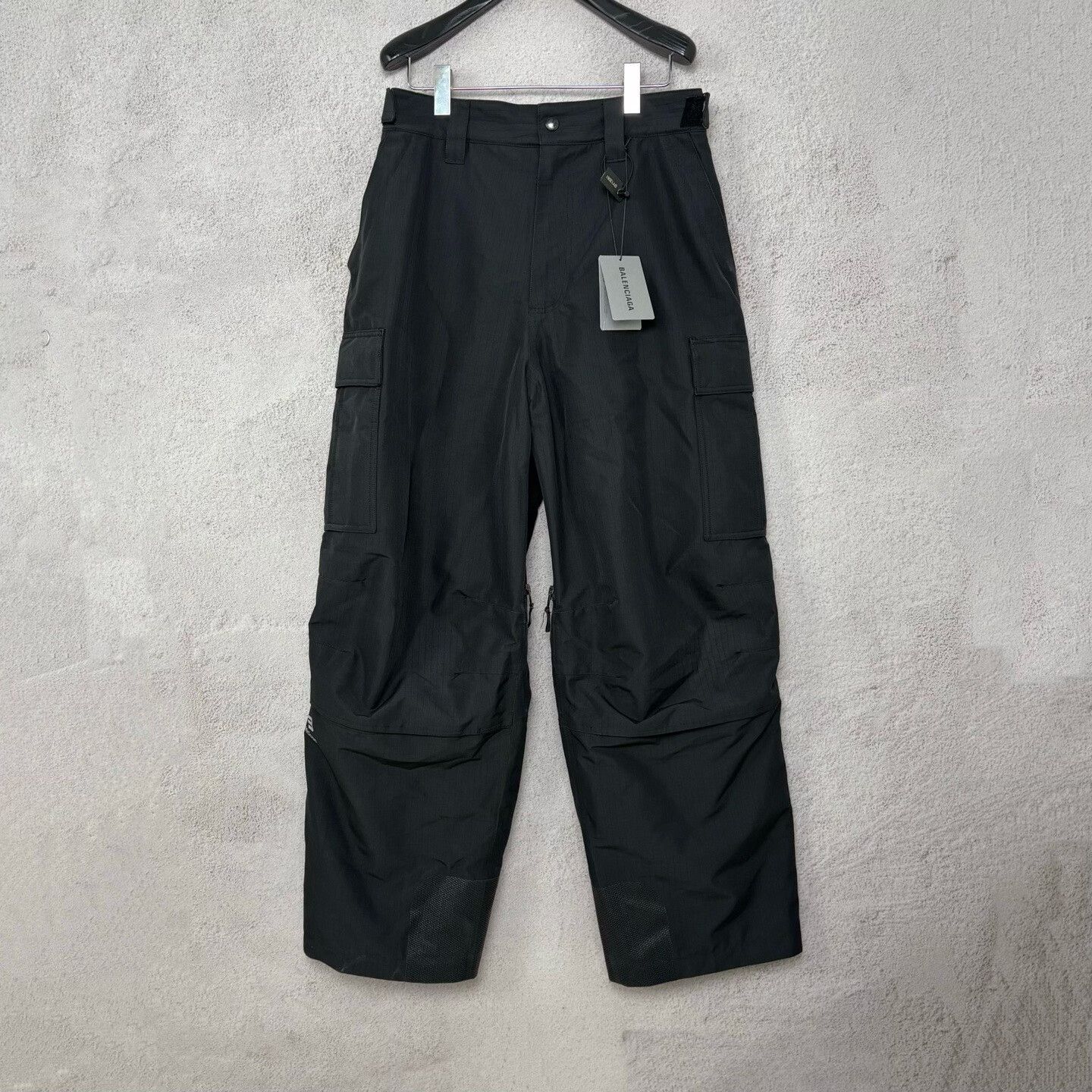 Balenciaga Balenciaga size48 Ski pants size 48 Size US 32 / EU 48 - 1 Thumbnail
