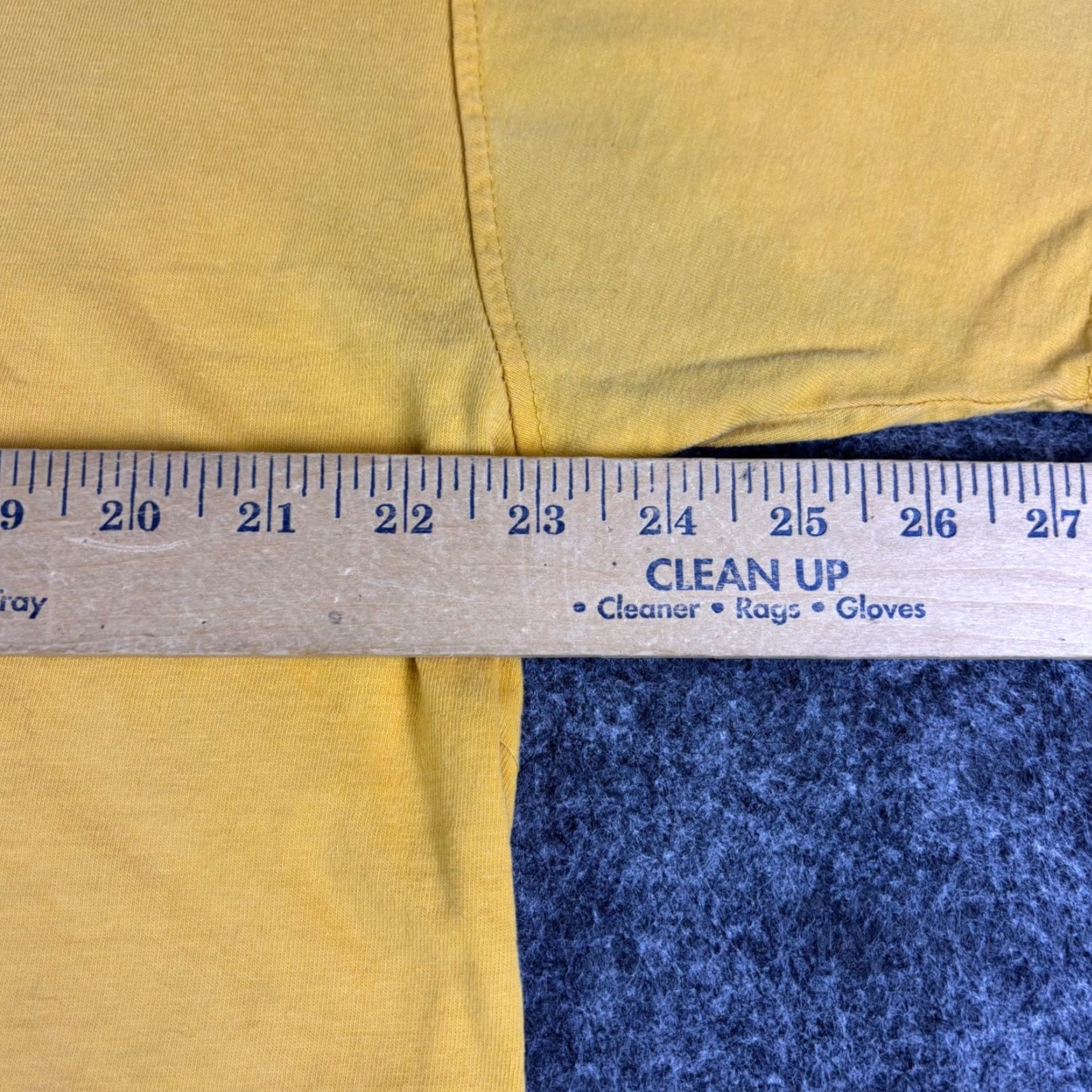 Airwalk VINTAGE Airwalk T-Shirt Mens XL Graphic Print 90s Yellow Crew Neck Short Sleeve Cotton Jersey Retro Grunge Aladdin 101 Dalmatians Logo Shirt Size US XL / EU 56 / 4 - 3 Thumbnail