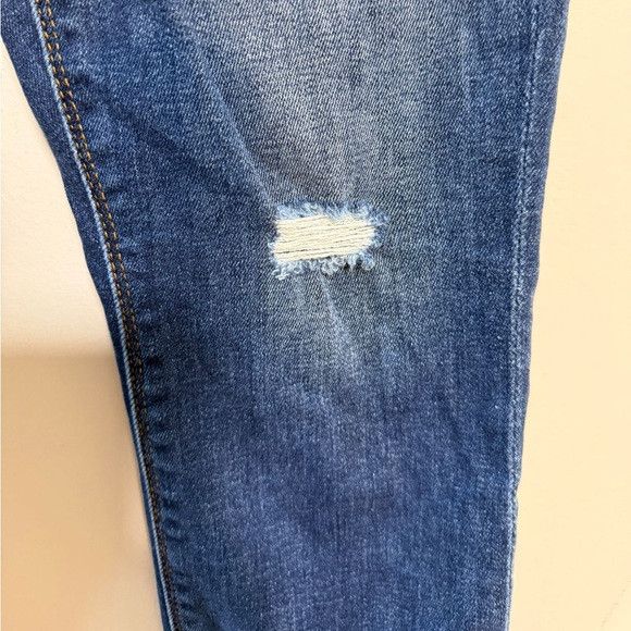 7 For All Mankind 7 For All Mankind “Aubrey” Distressed Skinny Jeans Size 27 Size 27" / US 4 / IT 40 - 4 Thumbnail