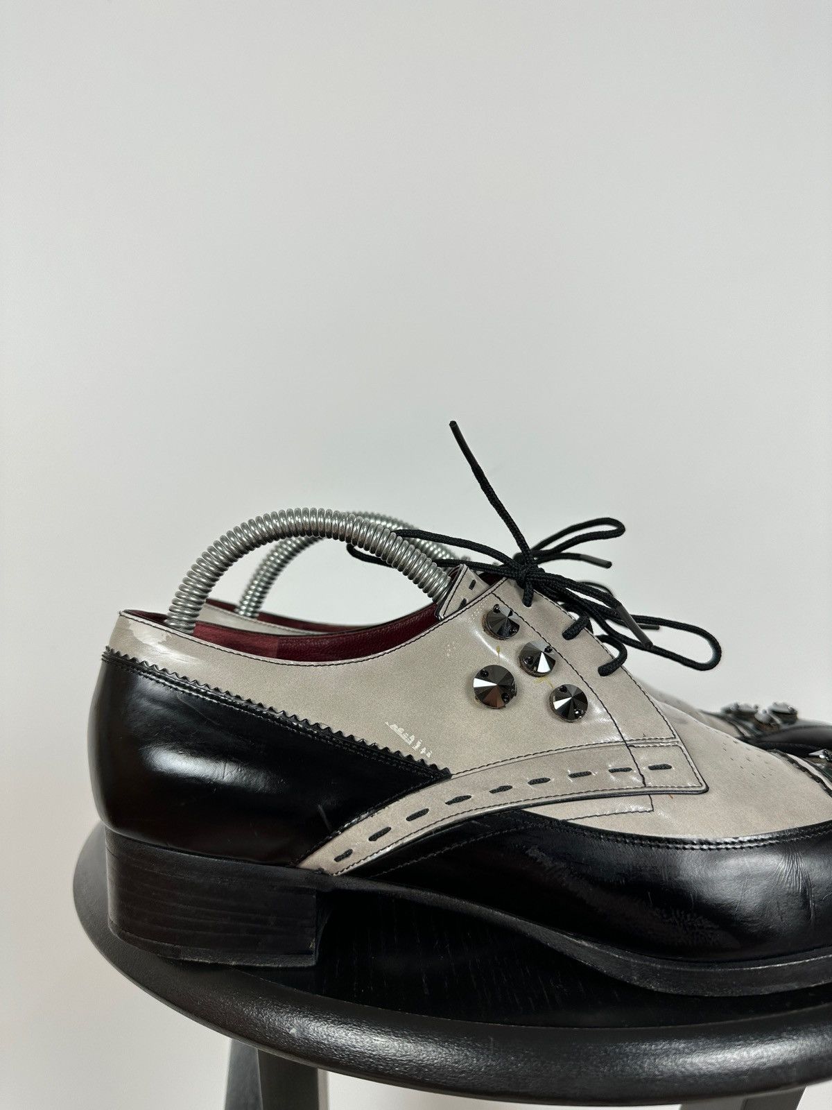 Prada Prada Studded Rhinestone Two-Tone Oxford Dress Leather Shoes Size US 8 / EU 41 - 11 Thumbnail
