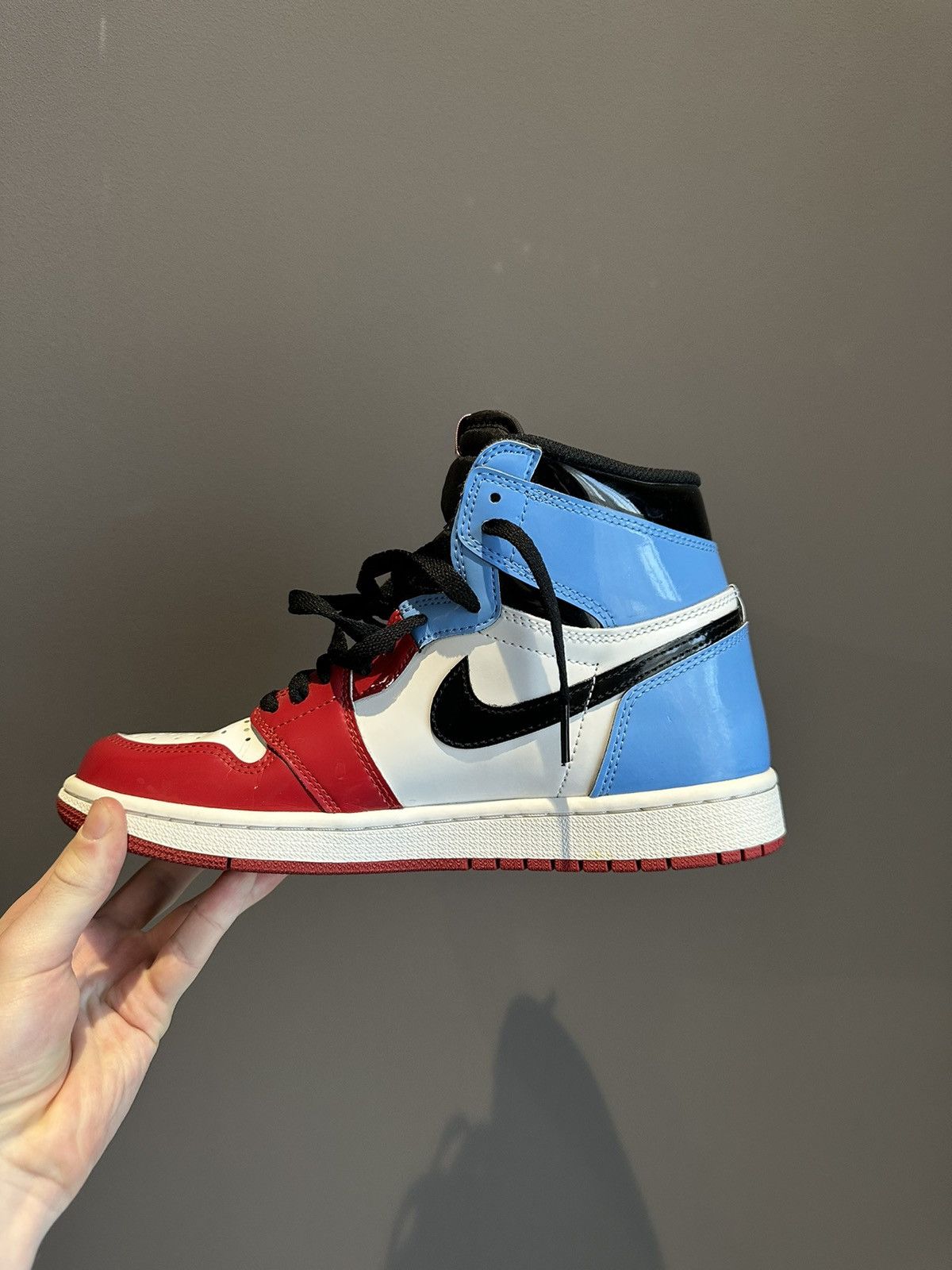 Nike Air Jordan 1 High 'Fearless' Size US 8 / EU 41 - 6 Thumbnail
