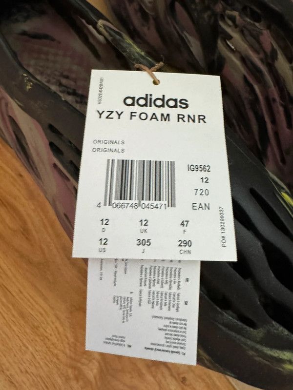 Kanye West × Yeezy Adidas Yeezy boost Yeezy foam rnr mx carbon EU47 US12 Size US 12 / EU 45 - 2 Thumbnail