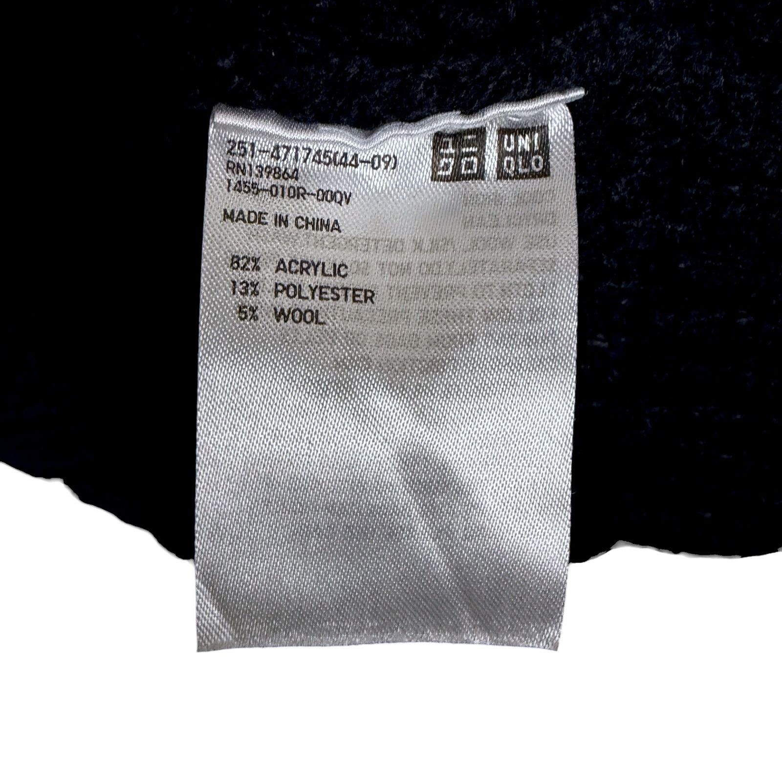 JW Anderson JW Anderson x Uniqlo V-Neck Cable Knit Sweater Fisherman Size S / US 4 / IT 40 - 6 Thumbnail