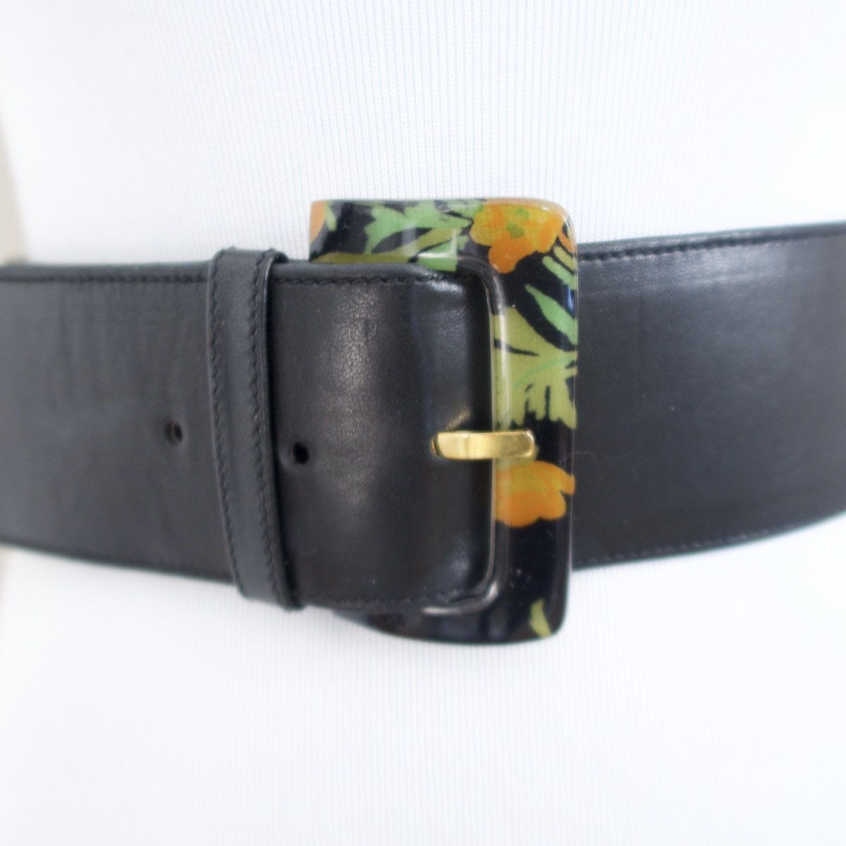 Gucci Vintage Gucci 80’s floral buckle wide leather waist belt Size ONE SIZE - 2 Thumbnail