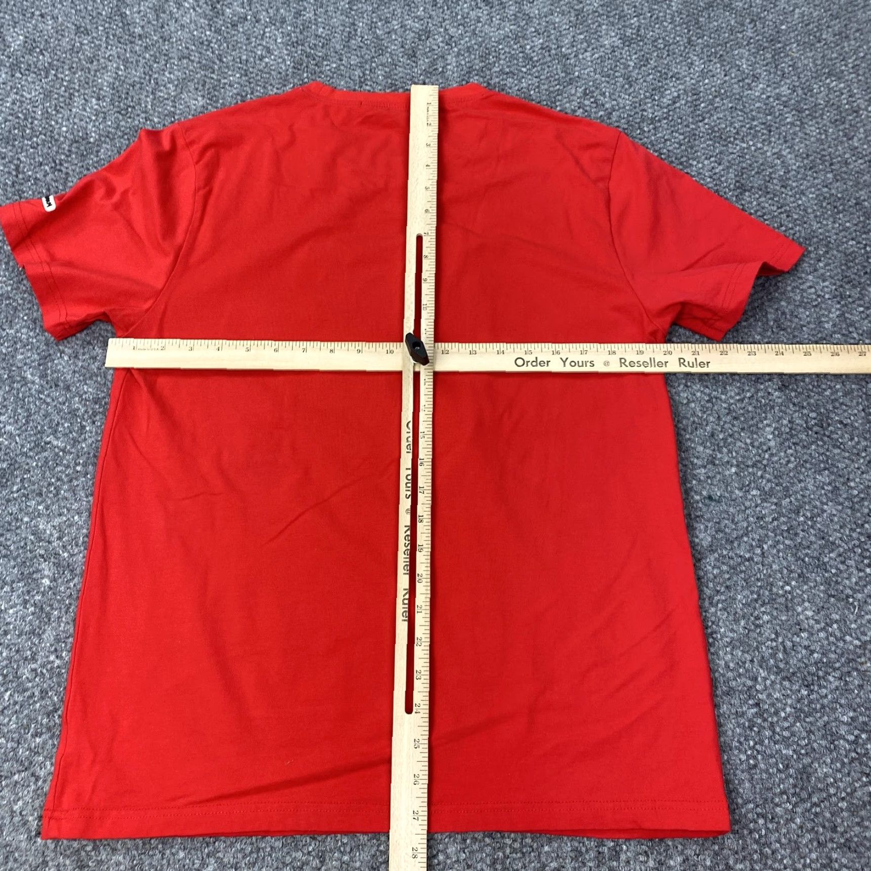 Vintage Lucky Charms Red Graphic Bunny T-Shirt Mens Medium Streetwear Size US M / EU 48-50 / 2 - 7 Thumbnail