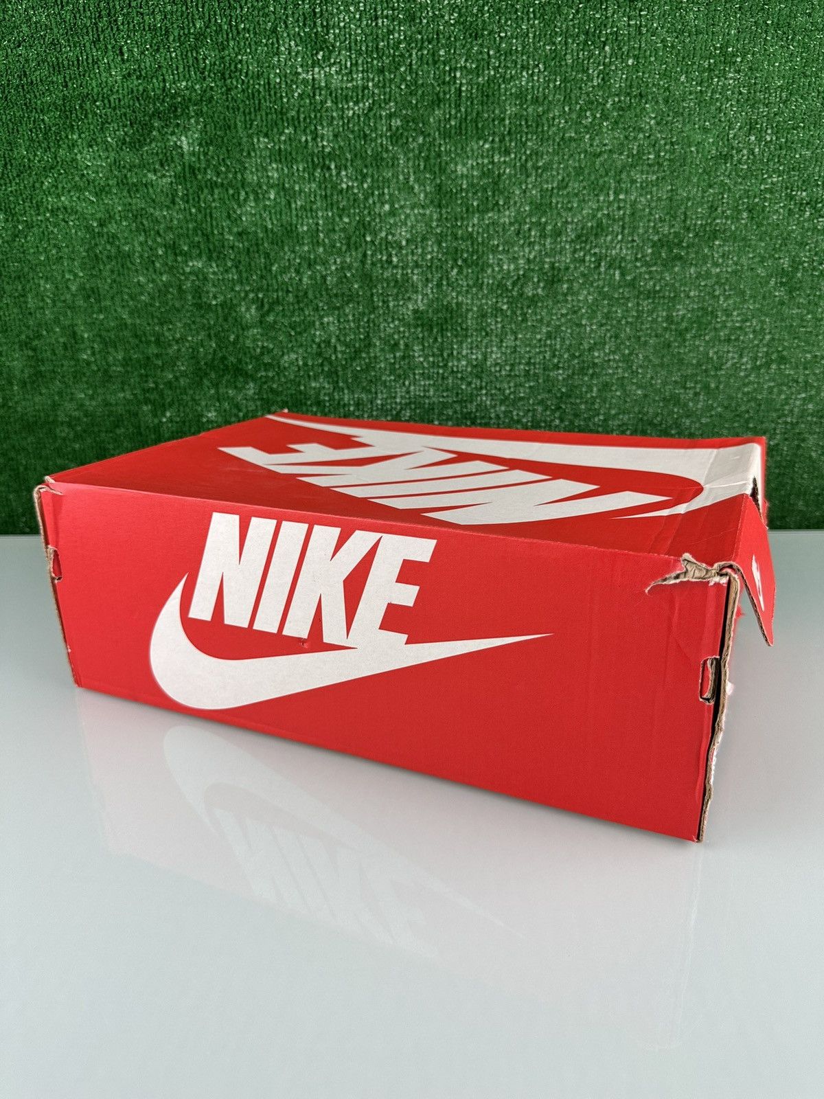 Nike Nike Air Max 98 Total Crimson Size 8 Size US 8 / EU 41 - 5 Thumbnail