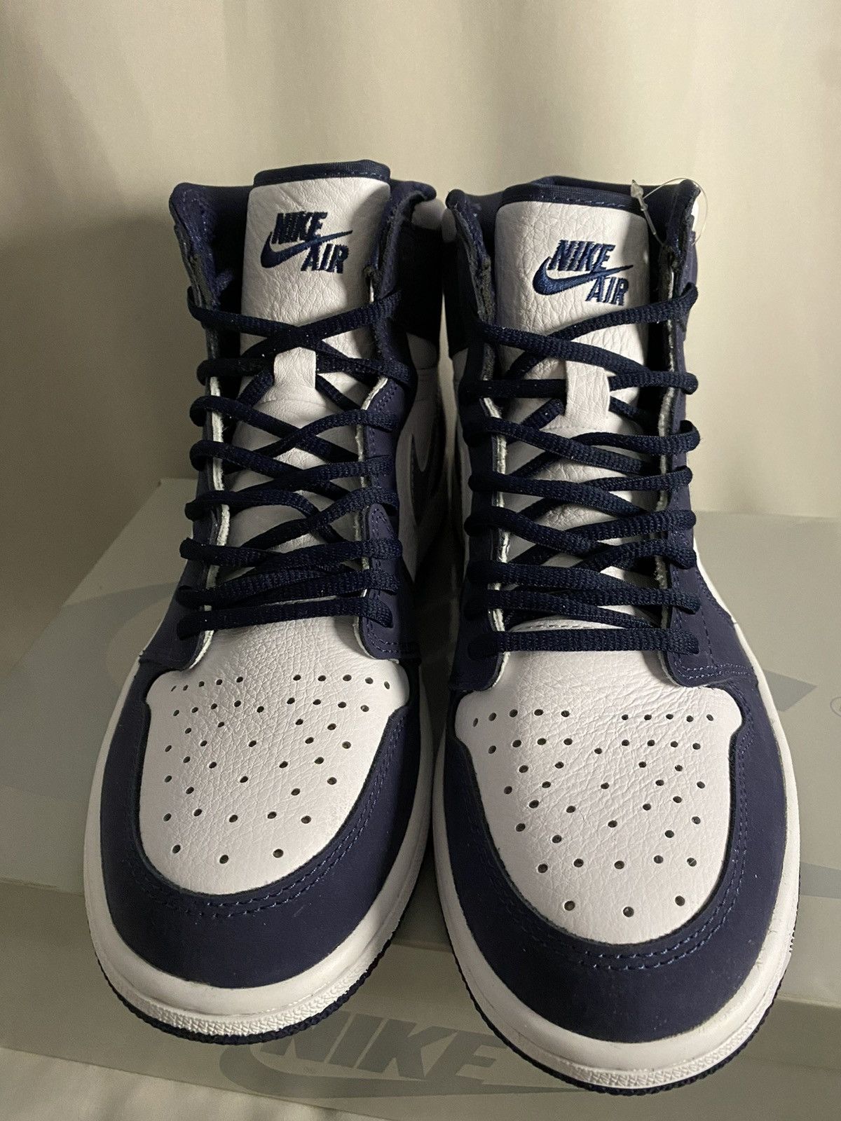 Jordan Brand × Nike Air Jordan 1 Retro High CO.JP Midnight Navy 2020 Size US 9.5 / EU 42-43 - 2 Thumbnail