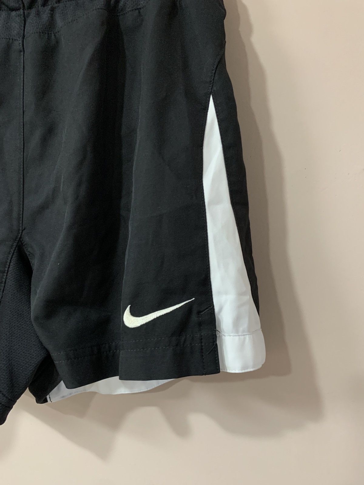 Nike × Vintage Manchester United Goalkeeper Football Shorts Nike Vintage Size US 28 / EU 44 - 5 Thumbnail