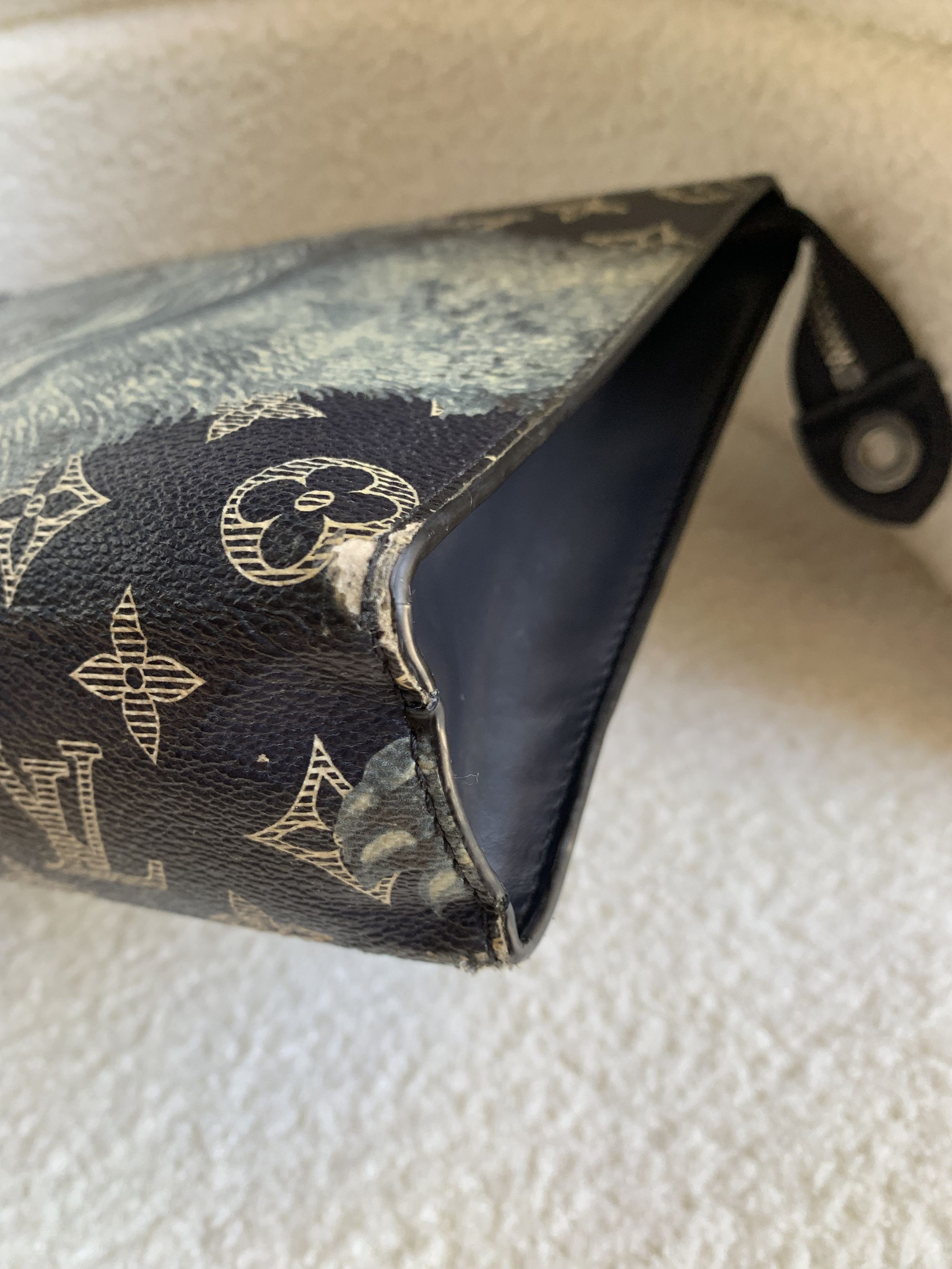 Louis Vuitton Louis Vuitton Limited Edition Chapman Pochette Voyage Size ONE SIZE - 11 Thumbnail