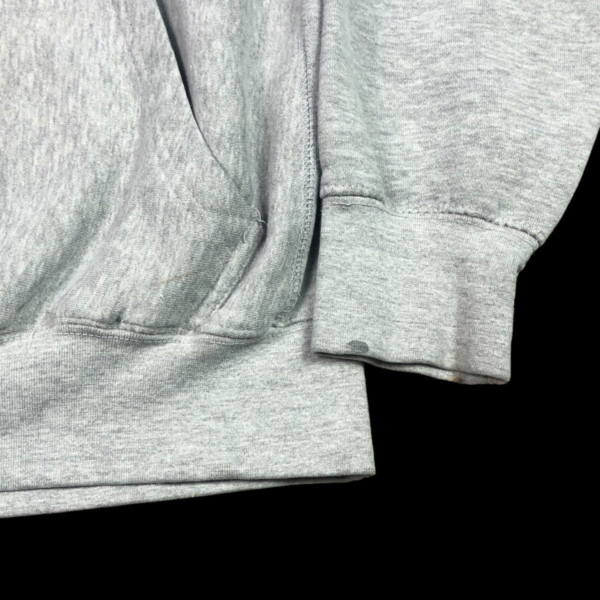 Vintage MV Sport Vintage Scarborough Rhode Island Sweatshirt Adult M Size US M / EU 48-50 / 2 - 3 Thumbnail