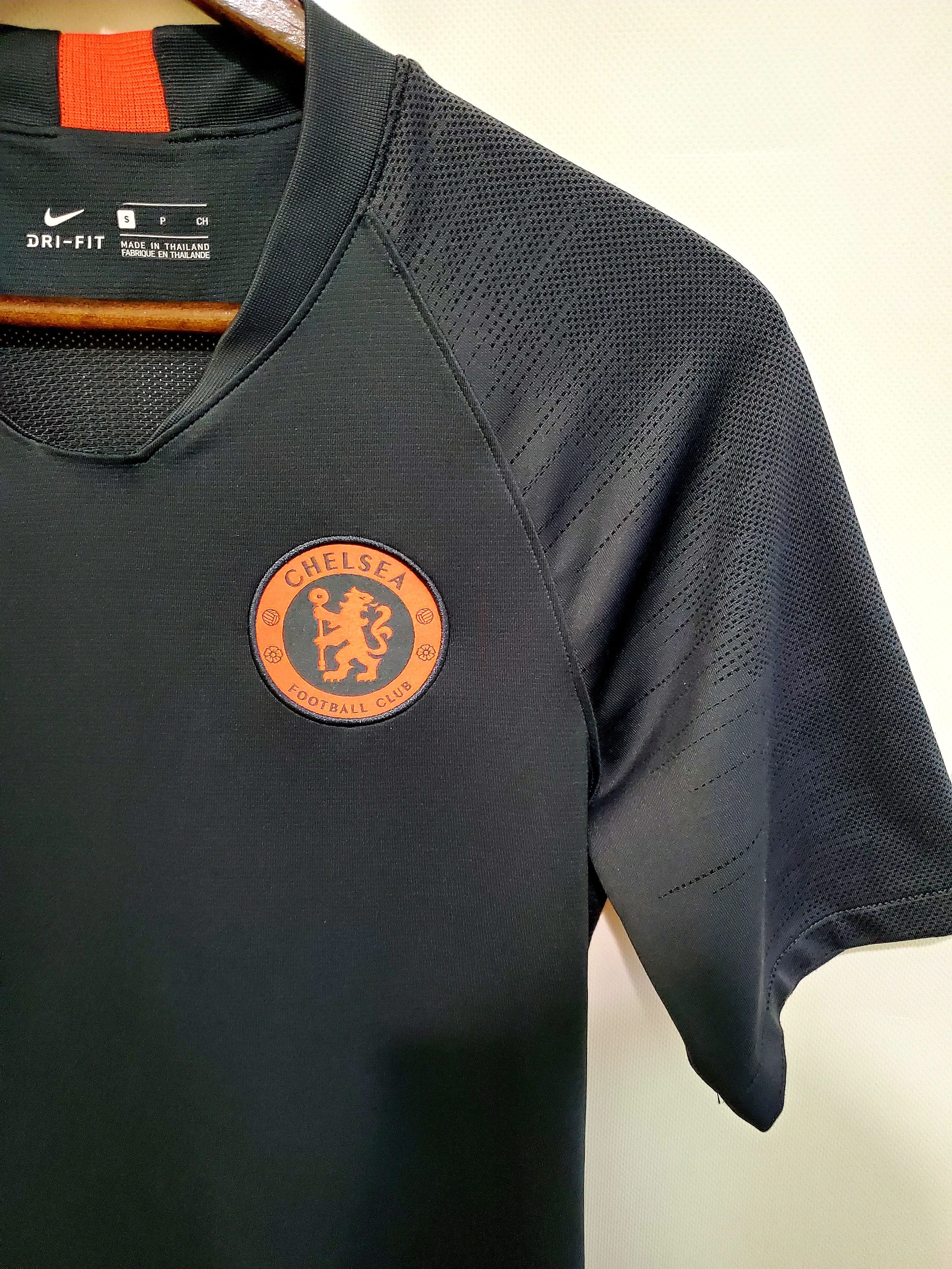 Chelsea Soccer × Nike 2019-2020 Chelsea Nike Soccer jersey size S Size US S / EU 44-46 / 1 - 2 Thumbnail