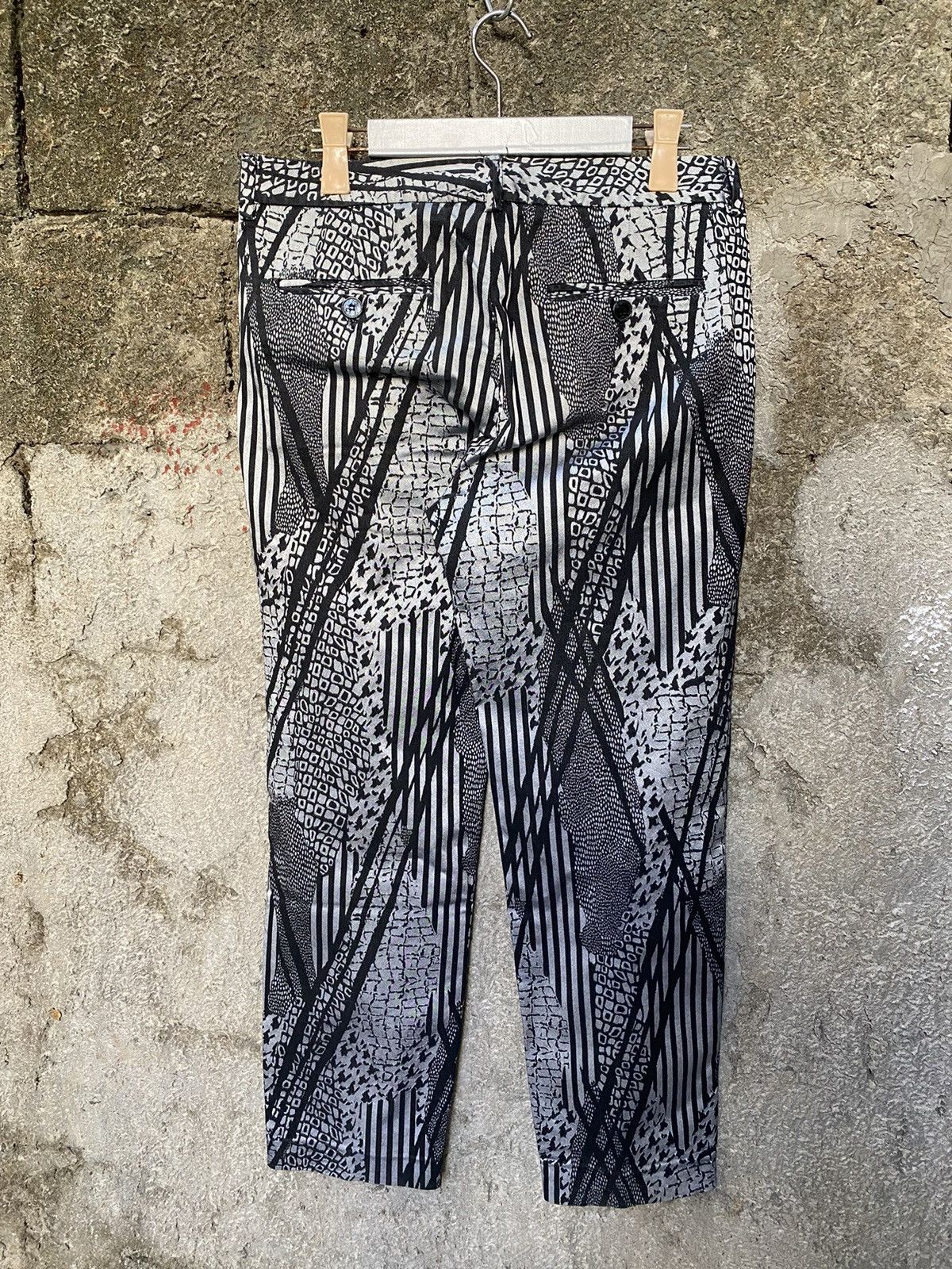 Versace Embossed design jeans Size US 32 / EU 48 - 7 Thumbnail