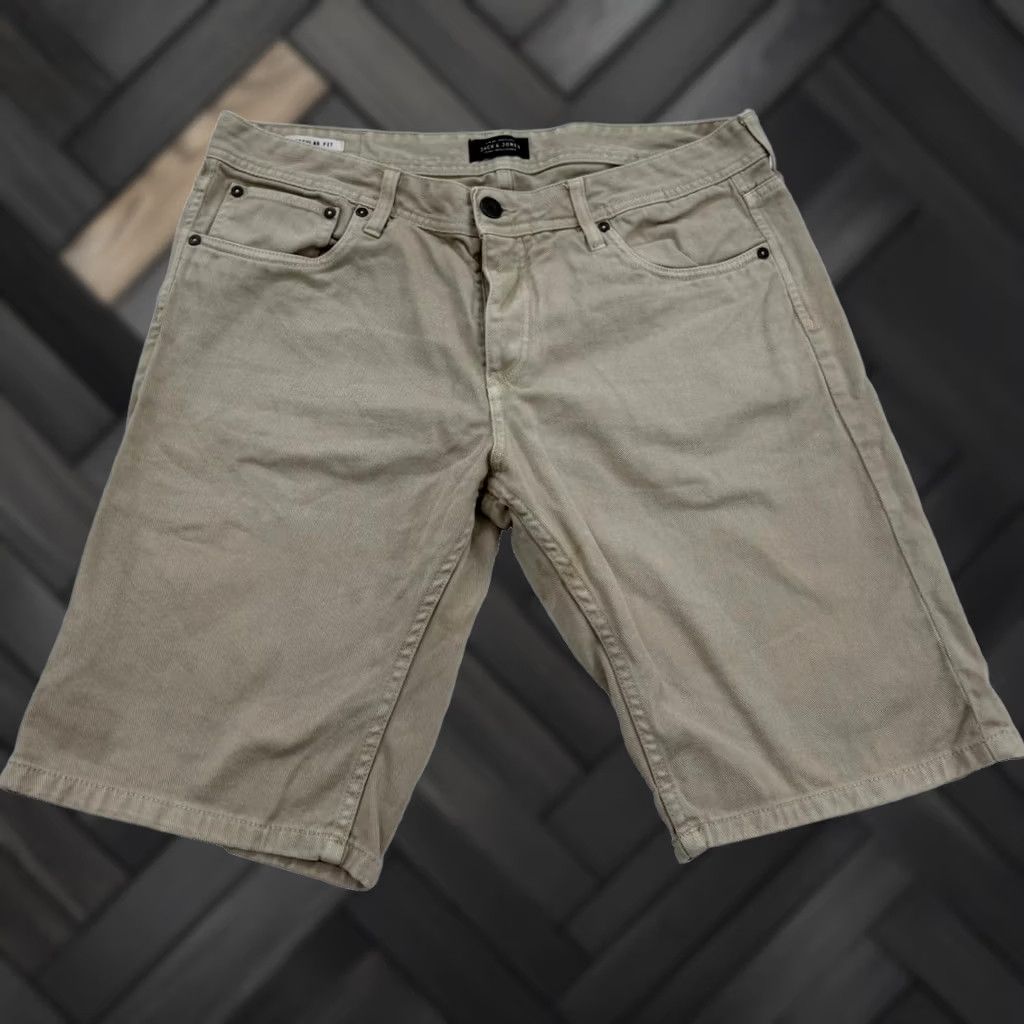 Jack & Jones Jack & Jones Men XL Gray Denim Regular Fit Shorts Five-pocket Rips And Repairs 5-Pocket Size US 36 / EU 52 - 1 Thumbnail
