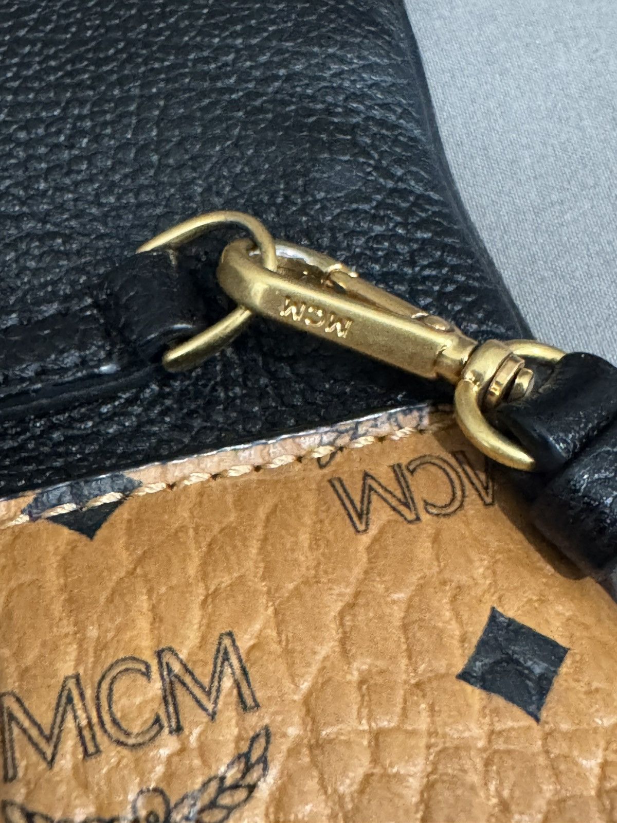 MCM MCM Corina Visetos Foldover Crossbody MYZTSCNO2BKO01 Size ONE SIZE - 11 Thumbnail