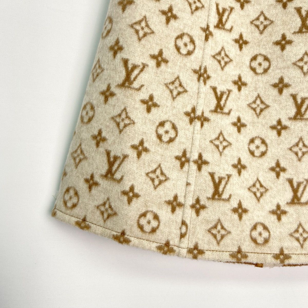 Louis Vuitton Louis Vuitton Wool Jacquard A-line Mini Skirt K26WX Size 32" / US 10 / IT 46 - 4 Thumbnail