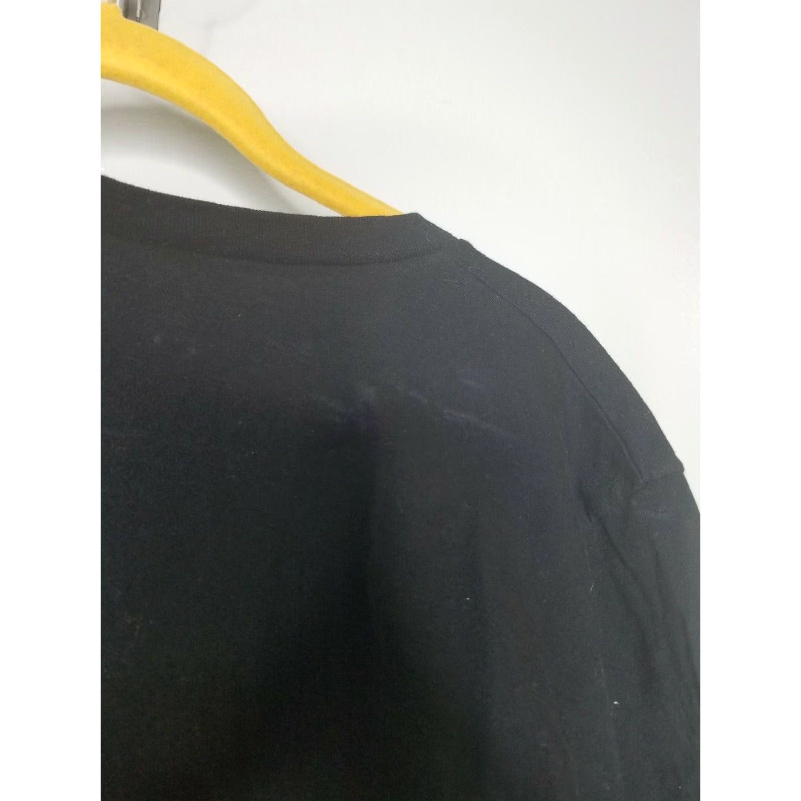 American Apparel Retro American Apparel Mens V Neck Graphic T Shirt Black Small Size US S / EU 44-46 / 1 - 3 Thumbnail