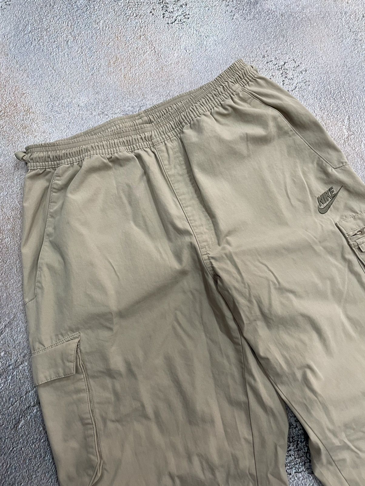 Nike Vintage Nike Small Logo Beige Cargo Pants Size US 32 / EU 48 - 3 Thumbnail