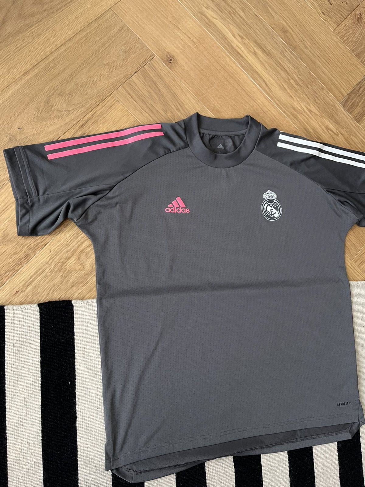 Adidas 2020/21 Real Madrid adidas Training Shirt Size L – 9/10 Size US L / EU 52-54 / 3 - 2 Thumbnail