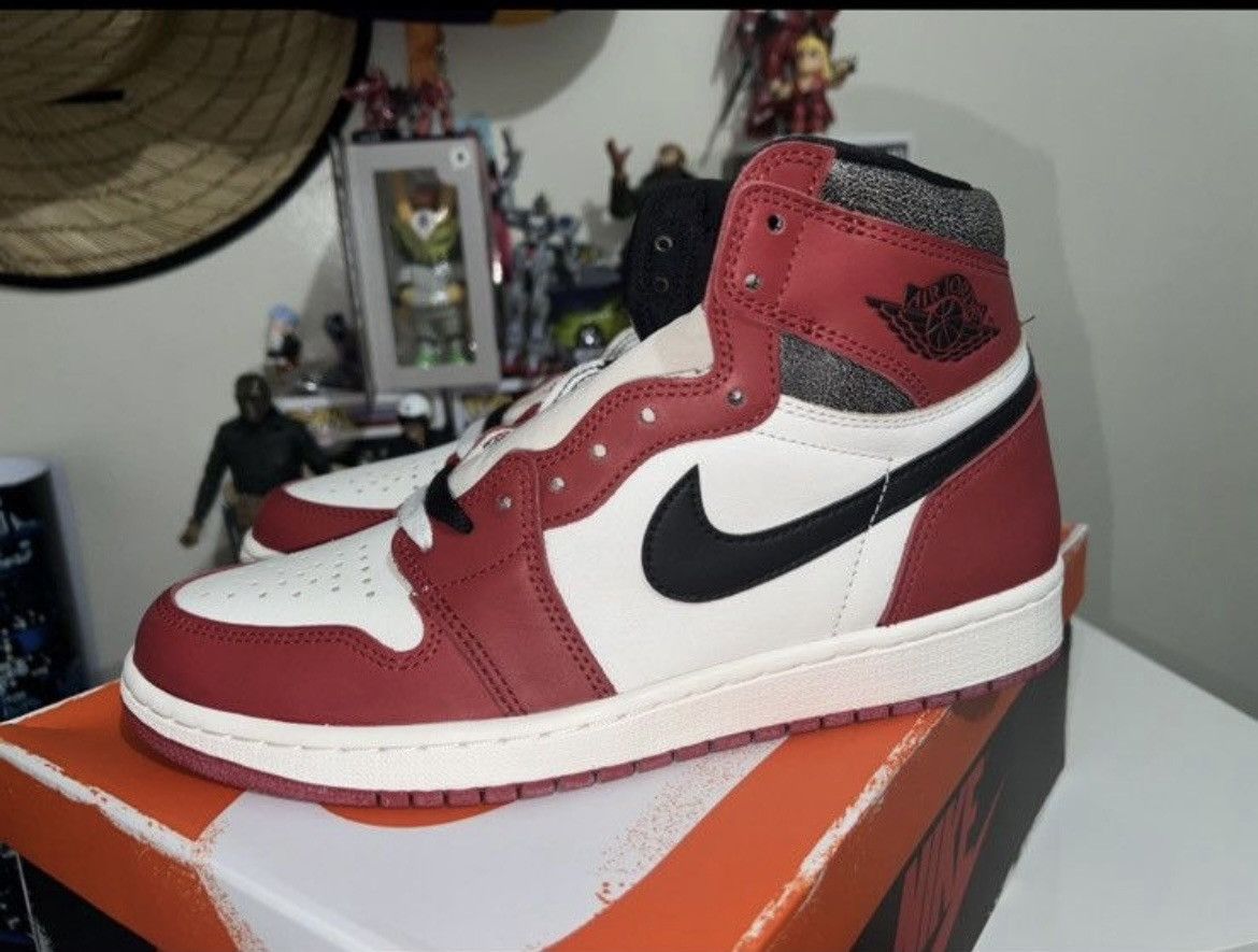 Jordan Brand × Nike Lost & found Jordan 1 Size US 9 / EU 42 - 9 Thumbnail