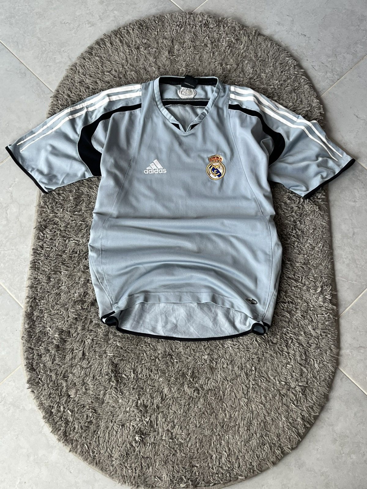 Vintage Vintage Adidas Soccer Jersey Real Madrid 2004-2005 Size US S / EU 44-46 / 1 - 1 Thumbnail