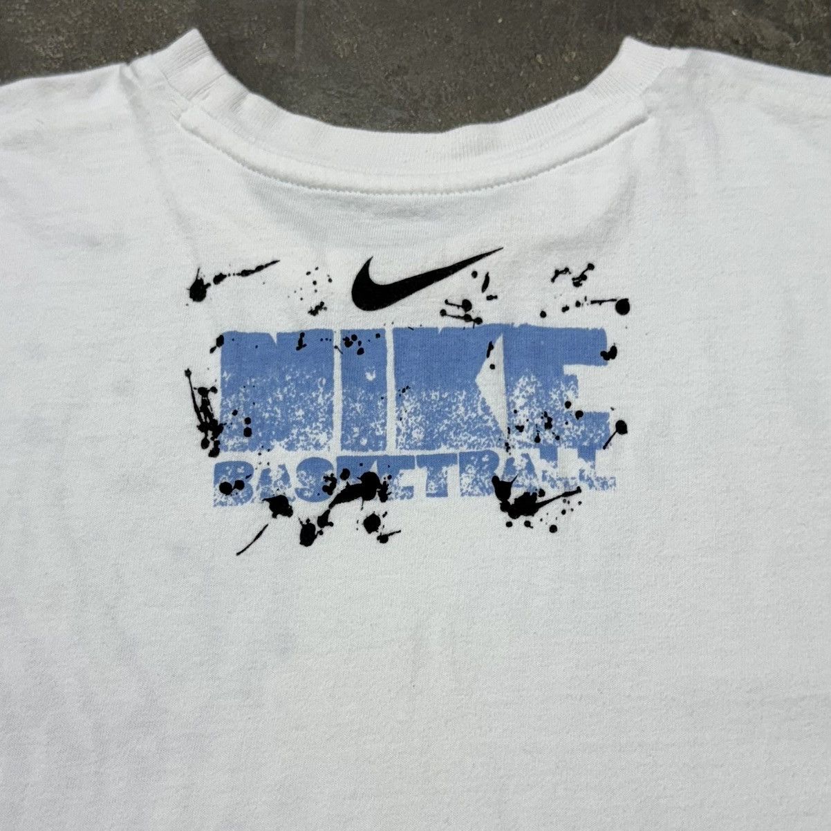 Nike Y2K Nike Basketball Graphic Tee Streetwear Flame Size US XL / EU 56 / 4 - 4 Thumbnail