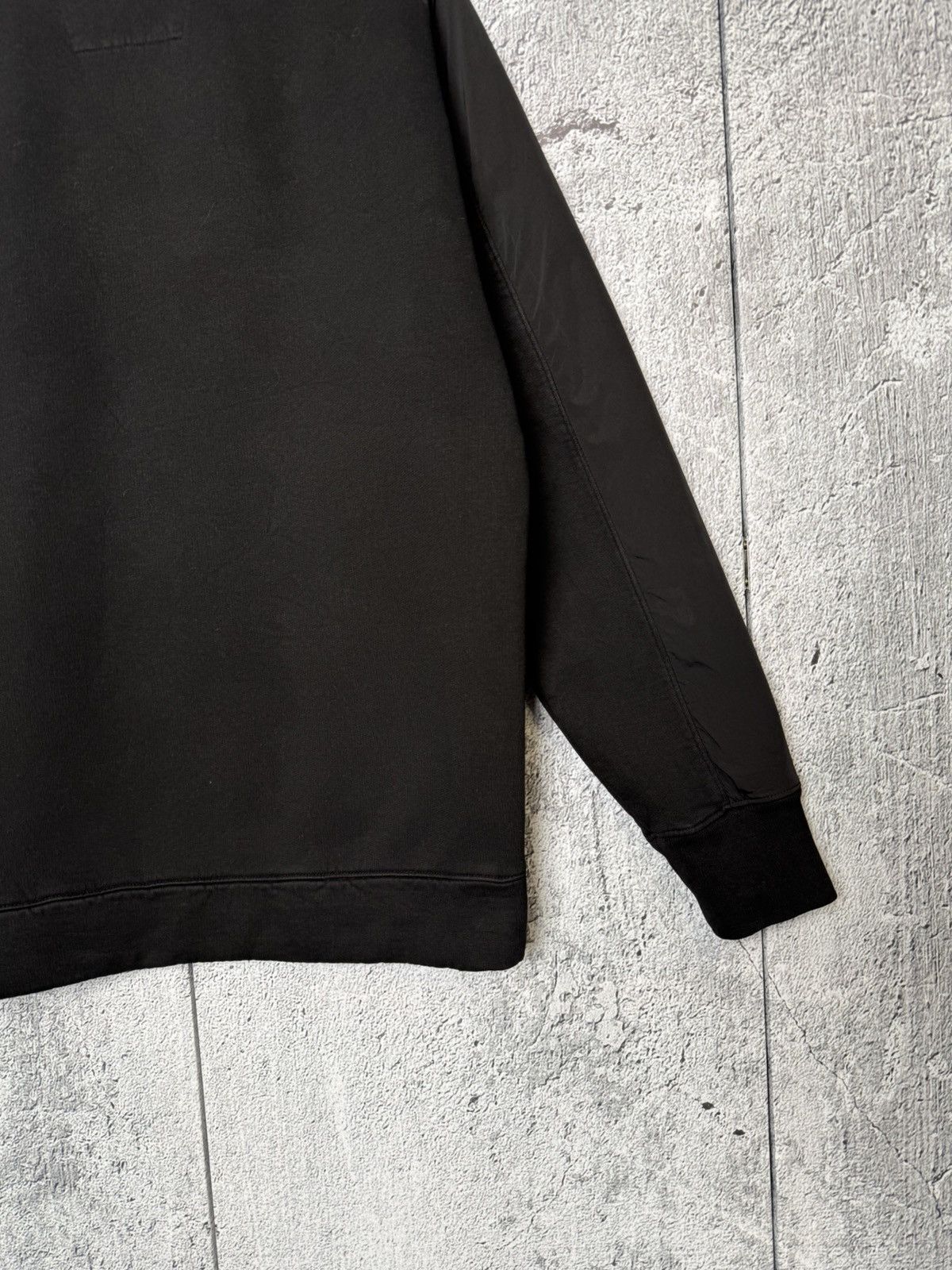 C.P. Company C. P. Company Crewneck Sweatshirt Nylon Lens Sleeve Pullover Size US M / EU 48-50 / 2 - 9 Thumbnail