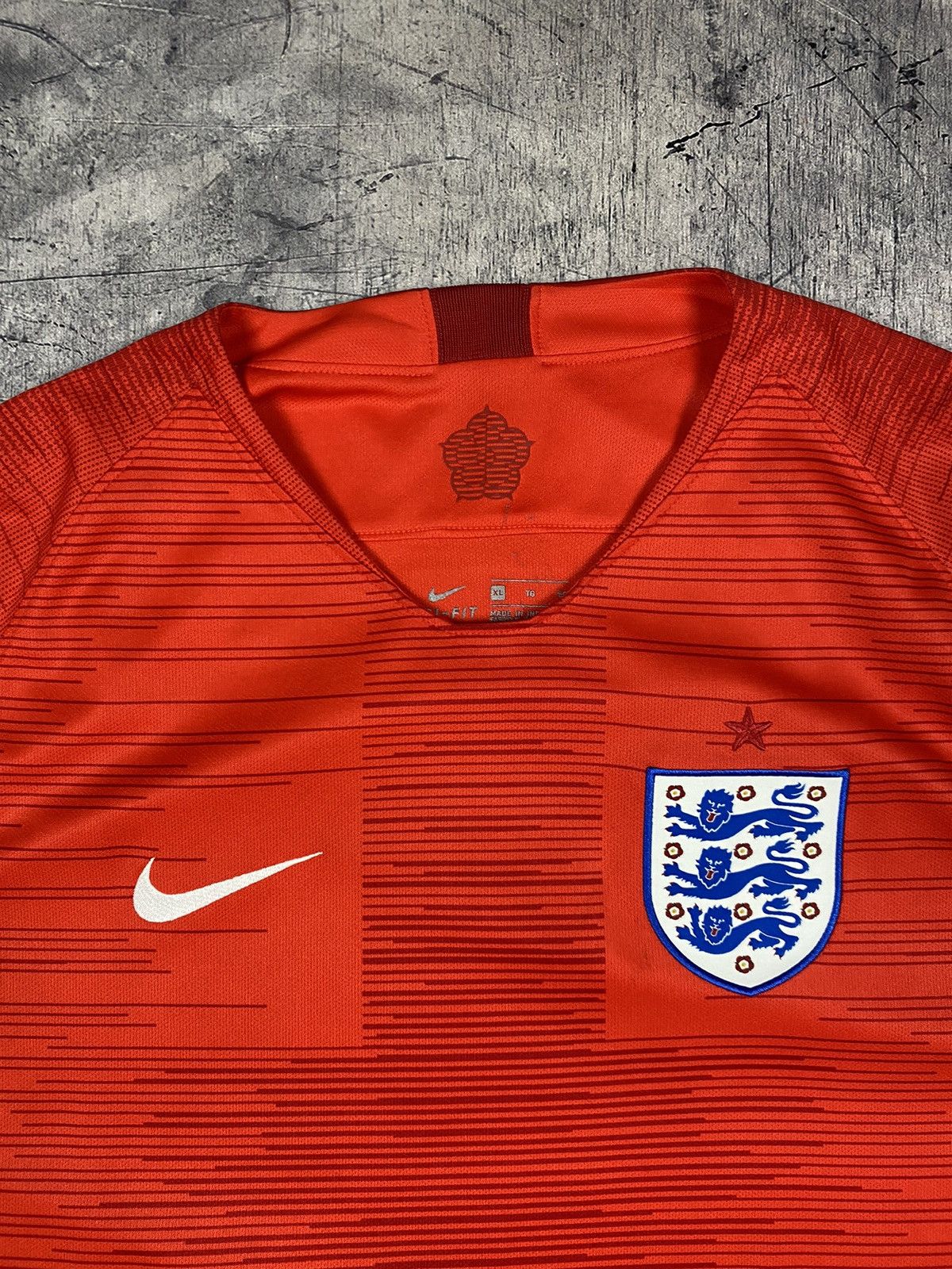 Nike Nike England 2018 Soccer Jersey Size US L / EU 52-54 / 3 - 5 Thumbnail