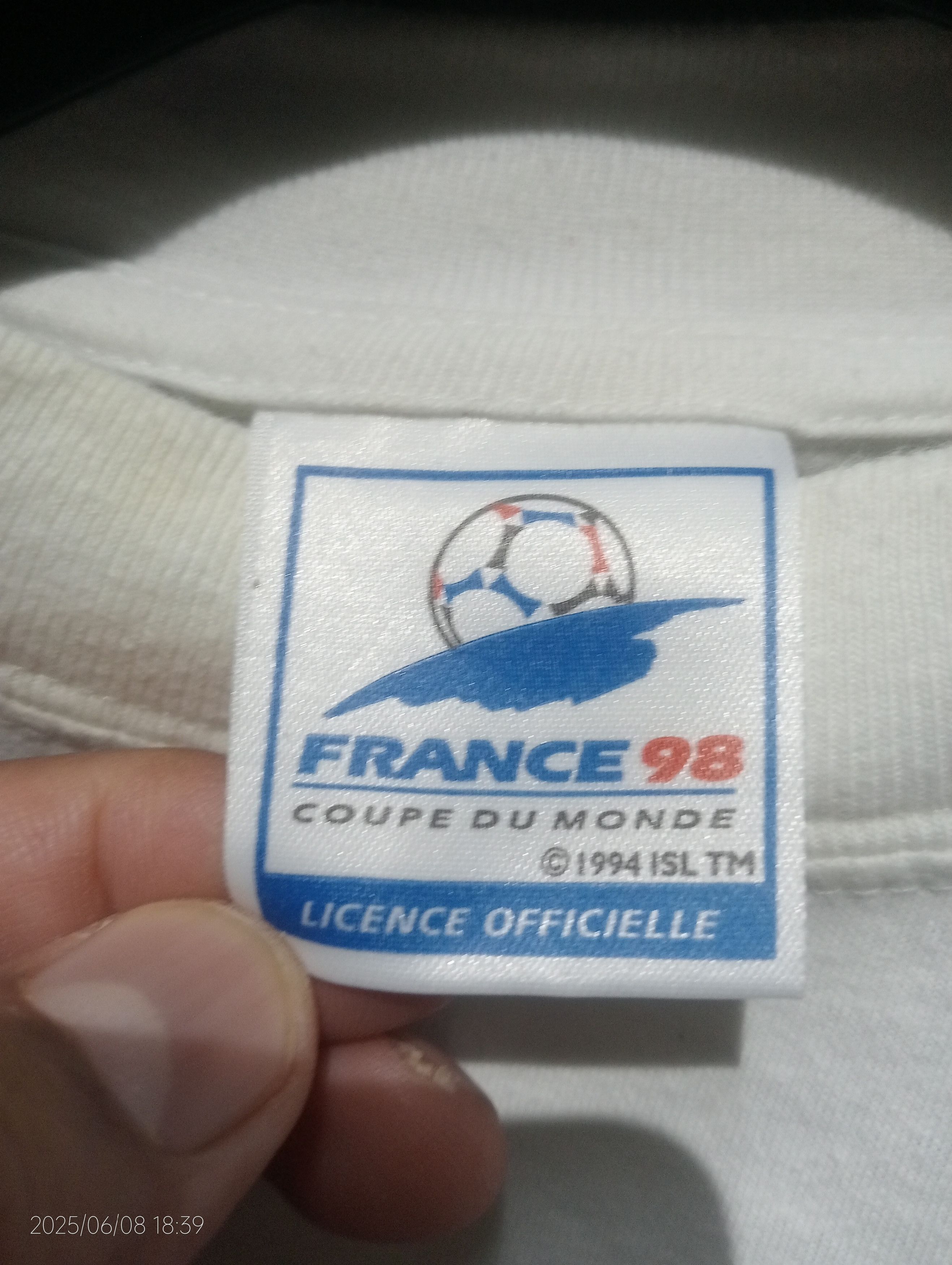 Vintage Vintage '90s Fifa World Cup France 98 Mascot Tee Very Rare Size US M / EU 48-50 / 2 - 2 Thumbnail