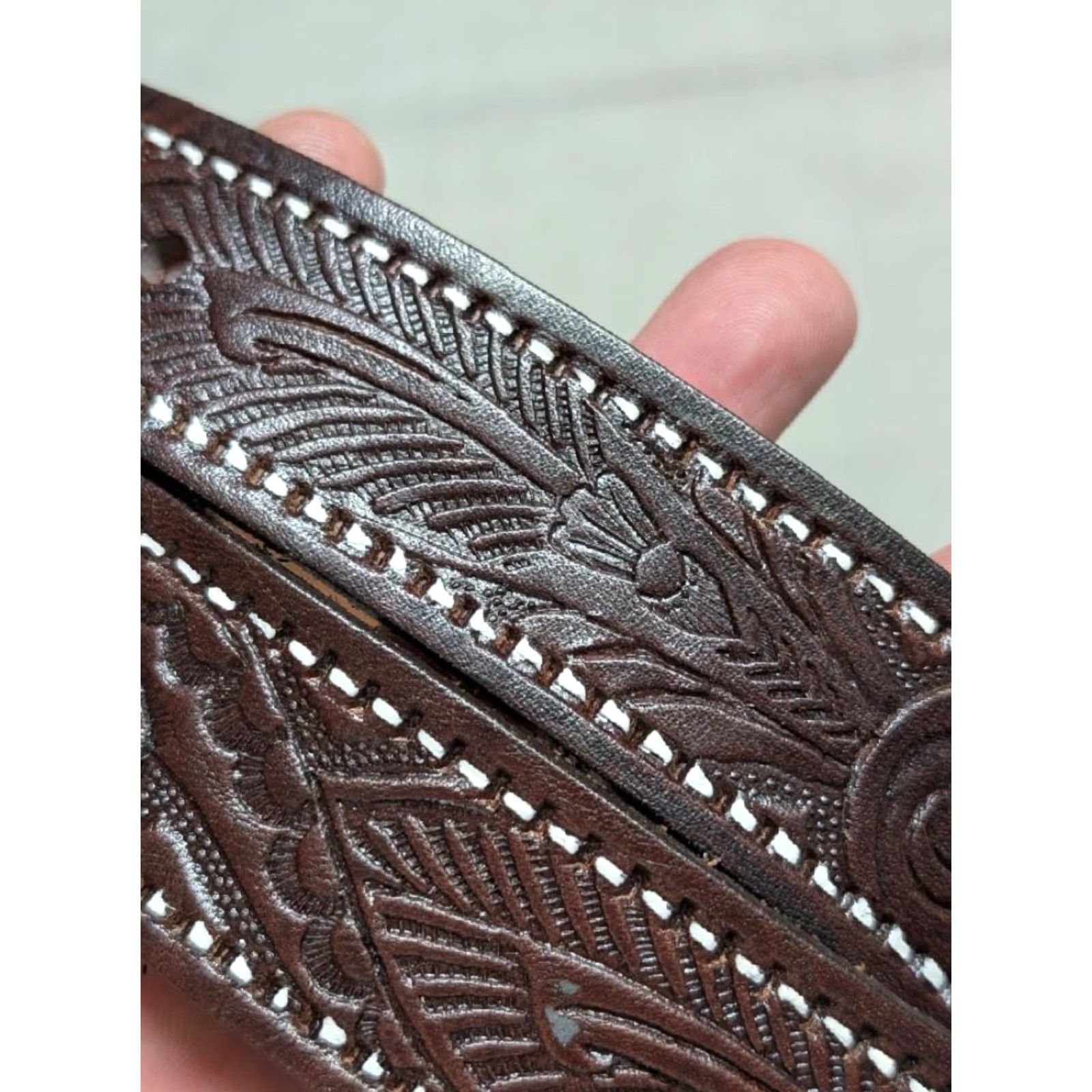 Vintage VINTAGE handcrafted western belt belt Men 34 brown floral leather cowhide buckle 1-3/8" width Size 34 - 4 Thumbnail
