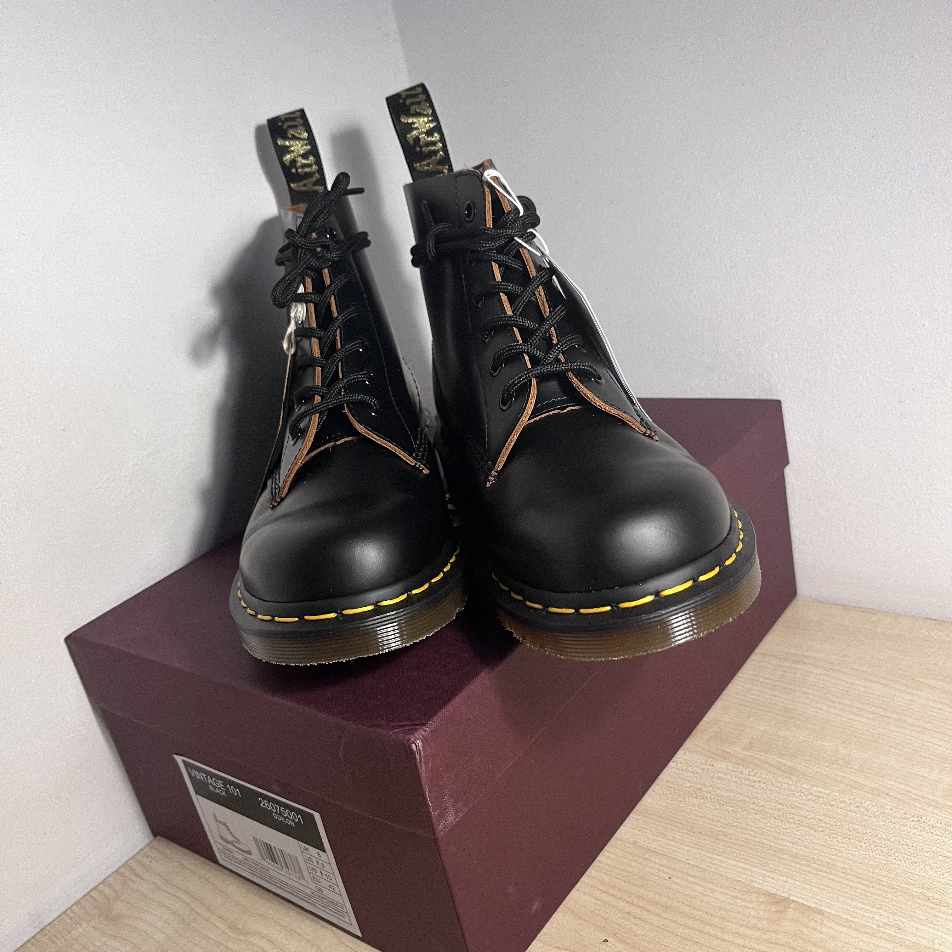 Dr. Martens Dr. Martens 101 Made in England Vintage Leather Ankle Boots Size US 9 / EU 42 - 3 Thumbnail