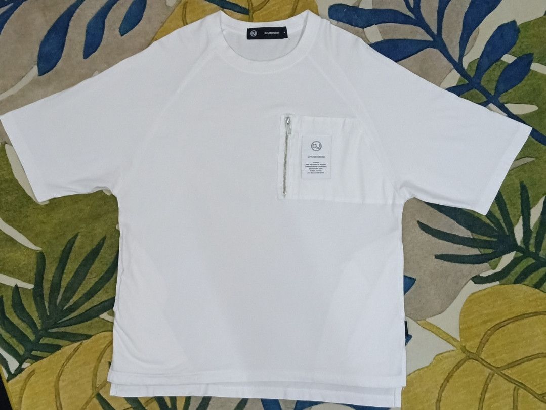 GU × Undercover GU x Undercover Pocket Zip with Pocket Both Side T-shirt Size US L / EU 52-54 / 3 - 5 Thumbnail