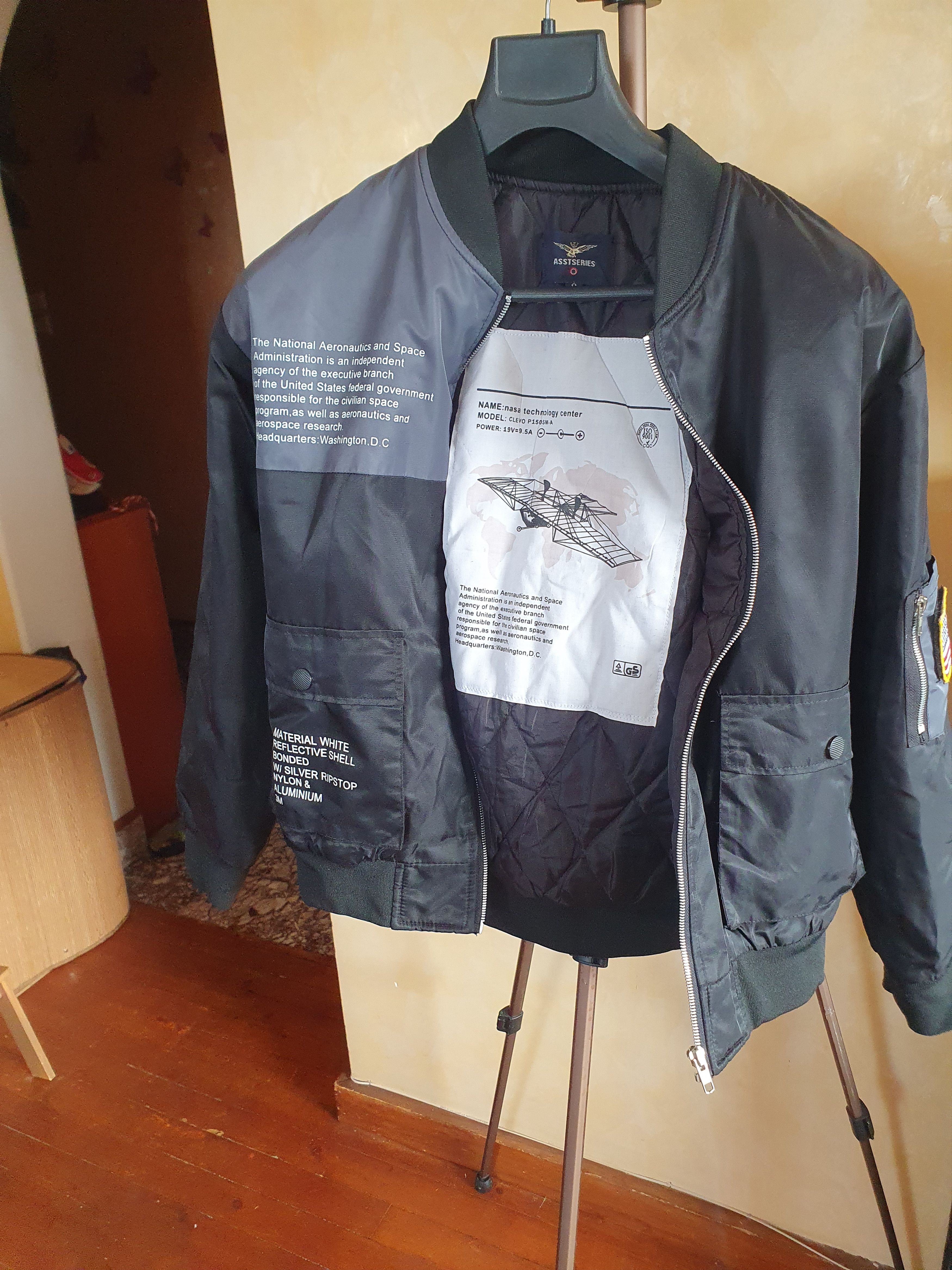 NASA Asstseries Nasa Bomber Jacket Space Aeronautics USFlag Size US S / EU 44-46 / 1 - 1 Thumbnail