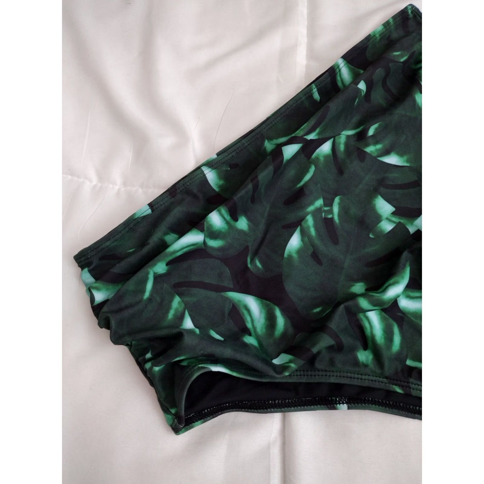 Swims Unbranded Green Black Leaf Print Swim Bikini Bottom L Shape Women's Size 36" / US 14 / IT 50 - 3 Thumbnail
