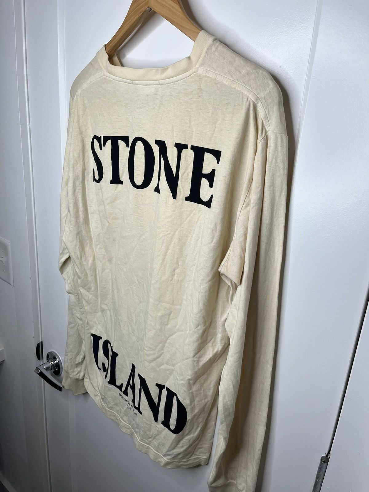 Stone Island STONE ISLAND Long Sleeve T Shirt Size Large Cream White Size US L / EU 52-54 / 3 - 7 Thumbnail