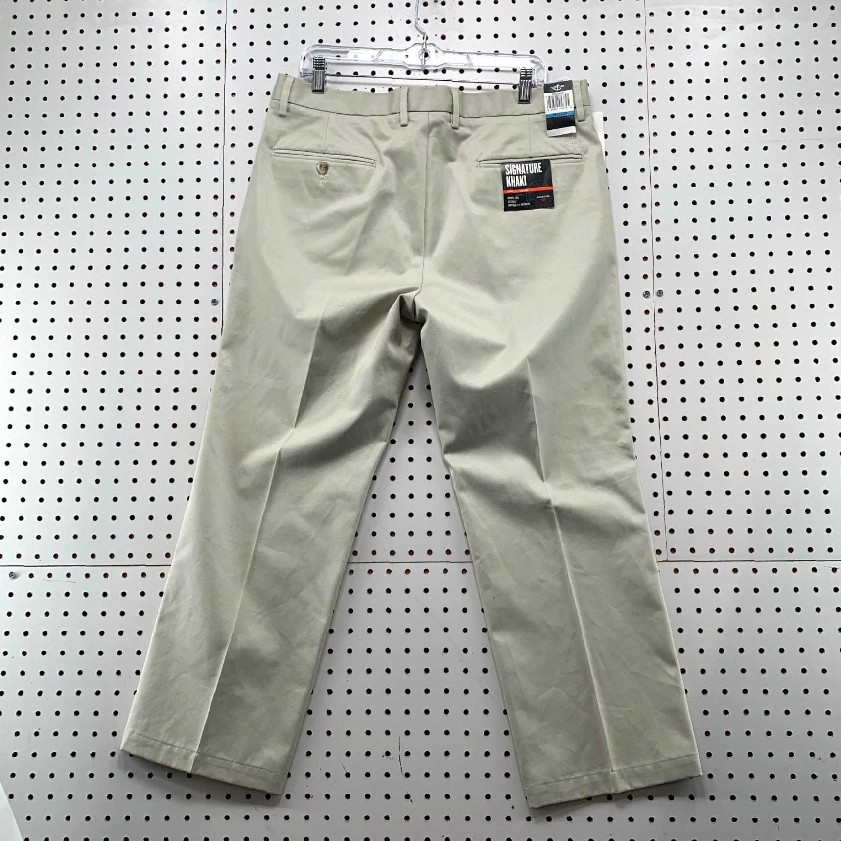 Dockers DOCKERS Chino Pants Mens Beige Signature Khaki Slim Fit 36x29 NWT Vintage No Size US 36 / EU 52 - 7 Thumbnail