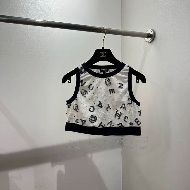 Chanel Chanel Sequin Logo Letter Embroidery Short Vest Size S / US 4 / IT 40 - 1 Thumbnail