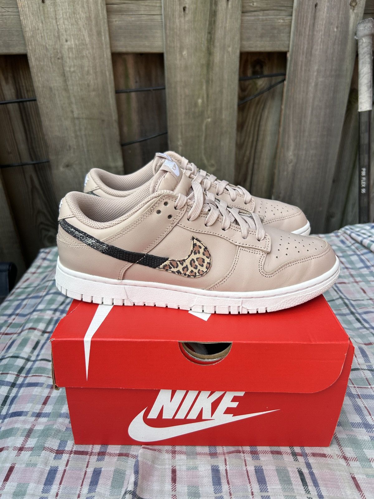 Nike Nike Dunk Low Primal Pink Size US 6.5 / EU 39-40 - 1 Thumbnail