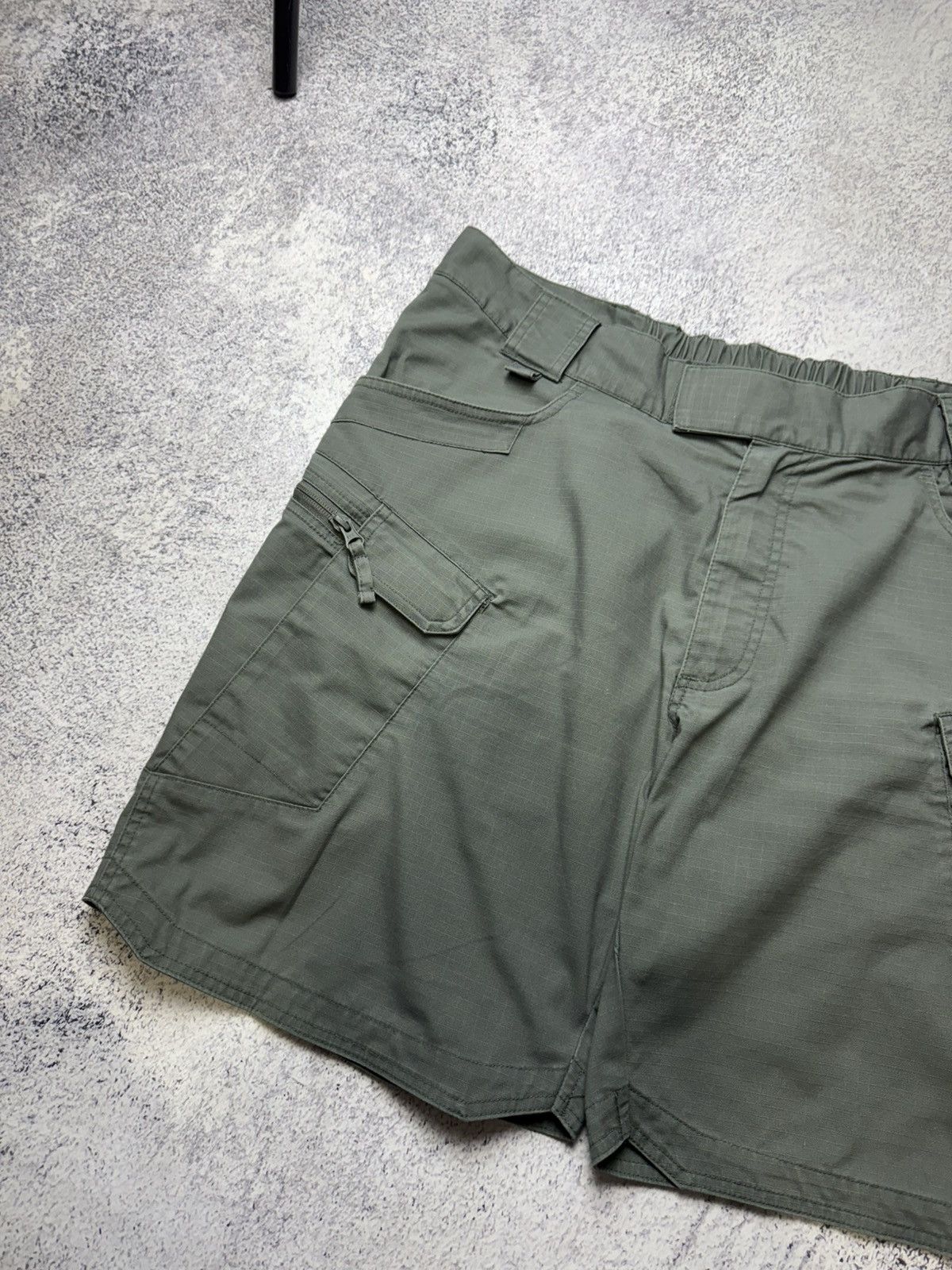 Vintage Mens Helikon-Tex Cargo Military Green Shorts Size US 38 / EU 54 - 3 Thumbnail