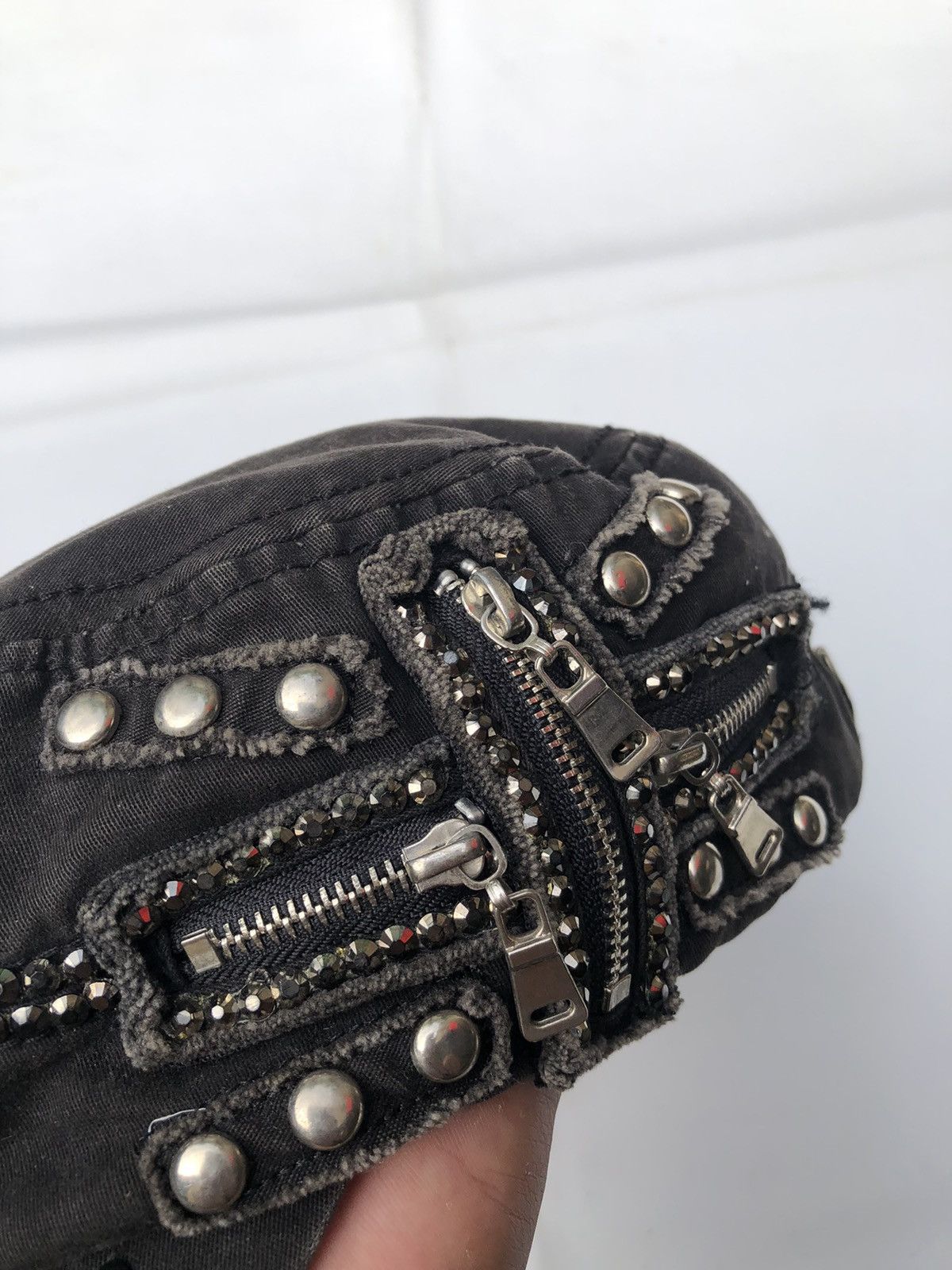 Beauty Beast × Hysteric Glamour × Japanese Brand DISTRESSED STUDDED ZIPPER GOTHIC JAPANESE CAP Size ONE SIZE - 6 Thumbnail