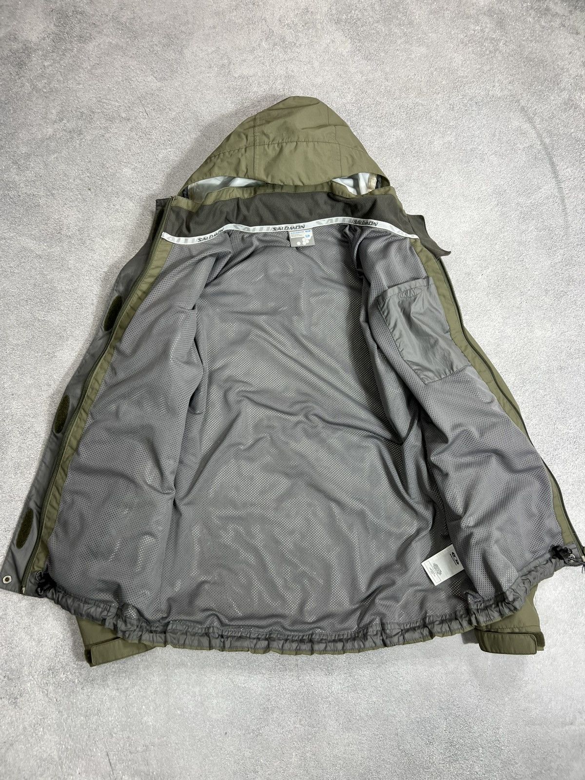 Salomon Vintage 00’s Salomon Gorpcore Ski Women Waterproof Jacket Size US S / EU 44-46 / 1 - 8 Thumbnail