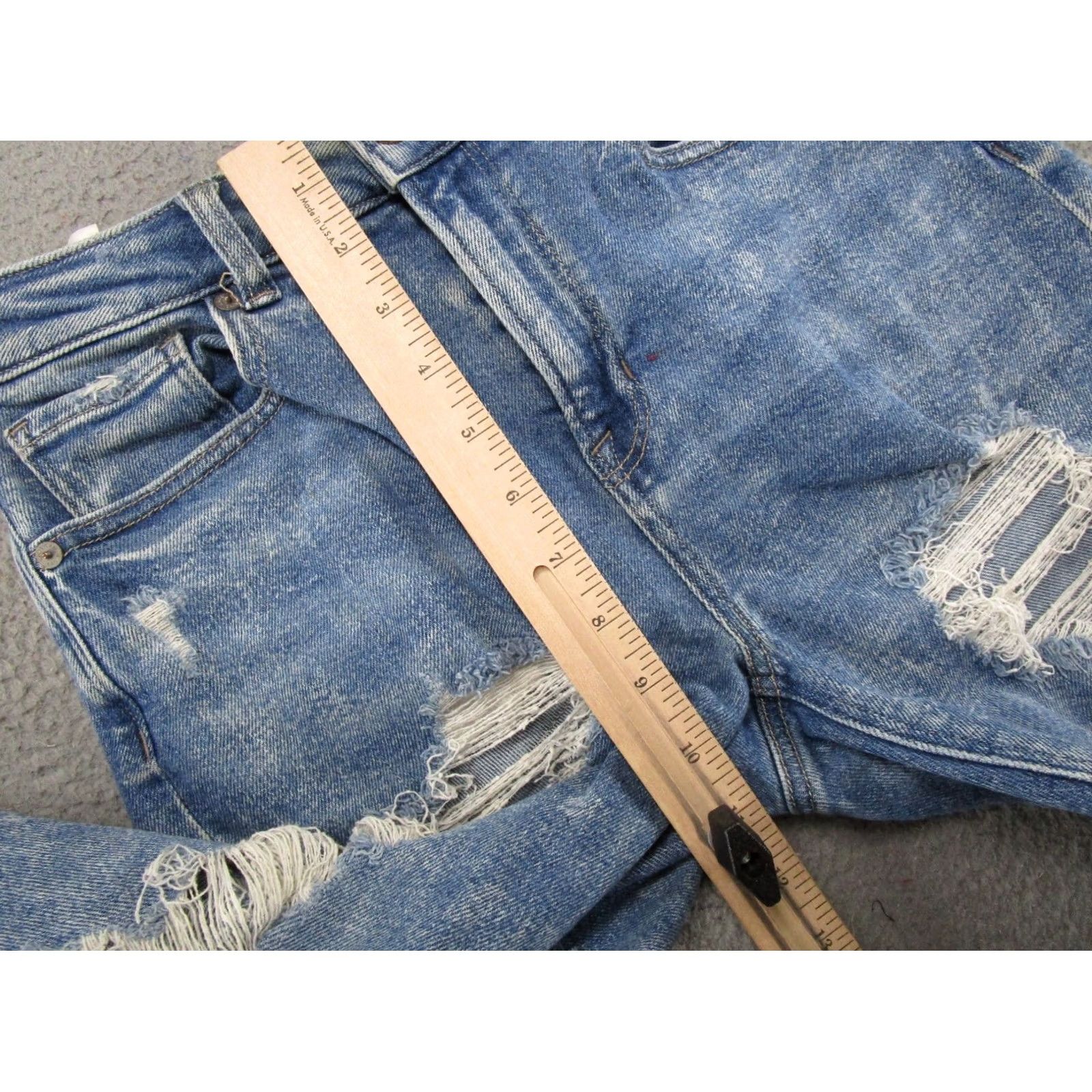 American Eagle Outfitters American Eagle Outfitters Distressed Denim High Rise Mom Jeans Womens Size 2 Blue 5-Pocket Design Regular Rise Mens Womens Girls Boys Size 26" / US 2 / IT 38 - 7 Thumbnail