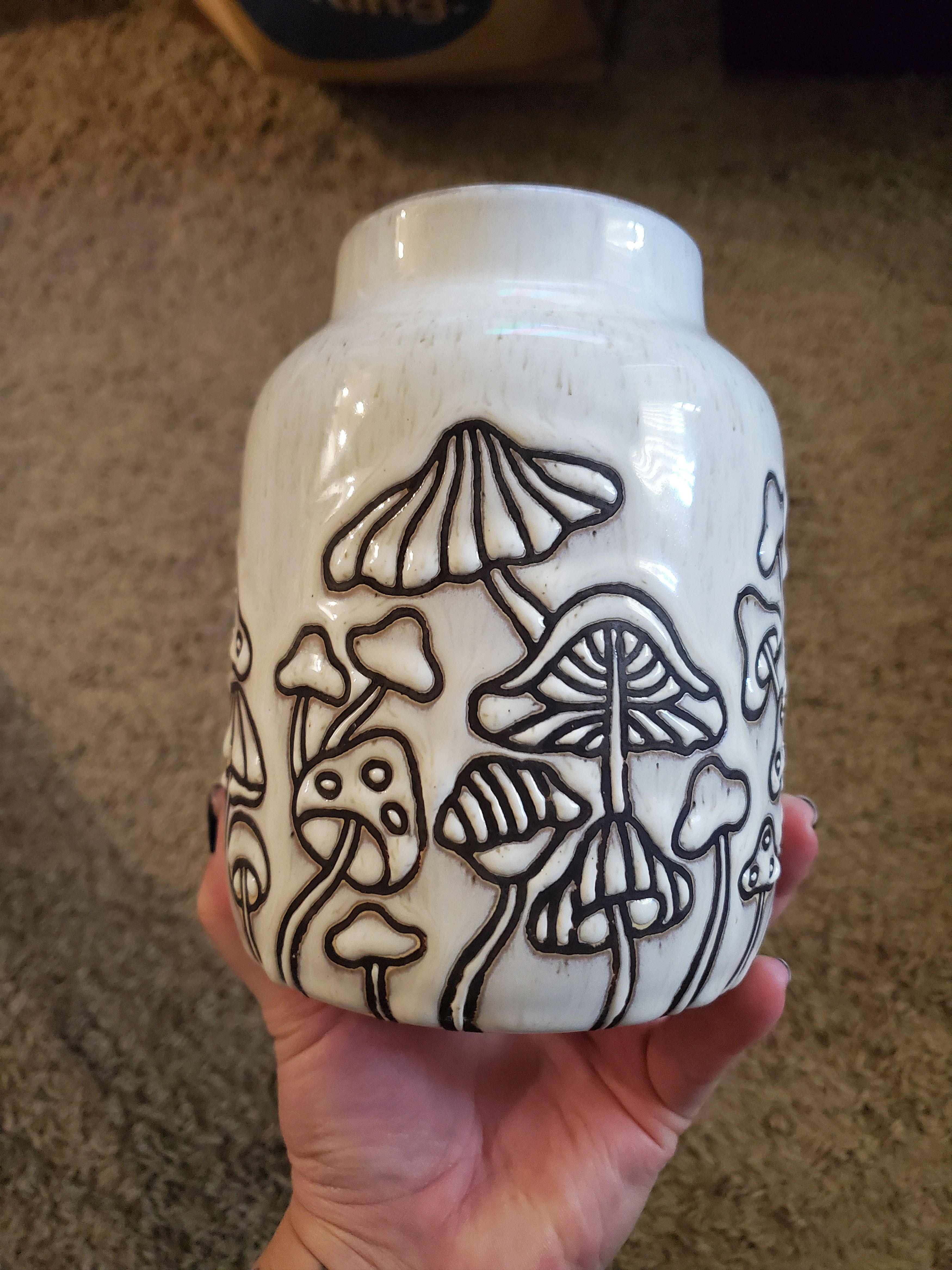 Other Unique + Beautiful Ceramic Mushroom Vase Size ONE SIZE - 1 Thumbnail