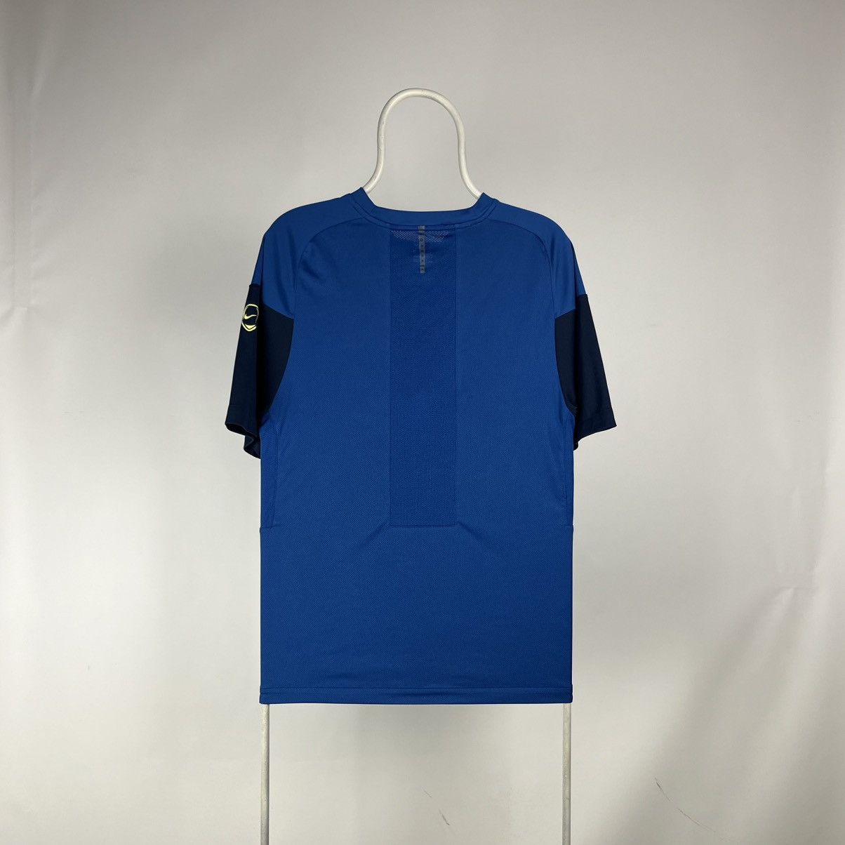 Nike Nike Dry Fit FC Barcelona Training Soccer Jersey 2009 sz M Size US M / EU 48-50 / 2 - 2 Thumbnail