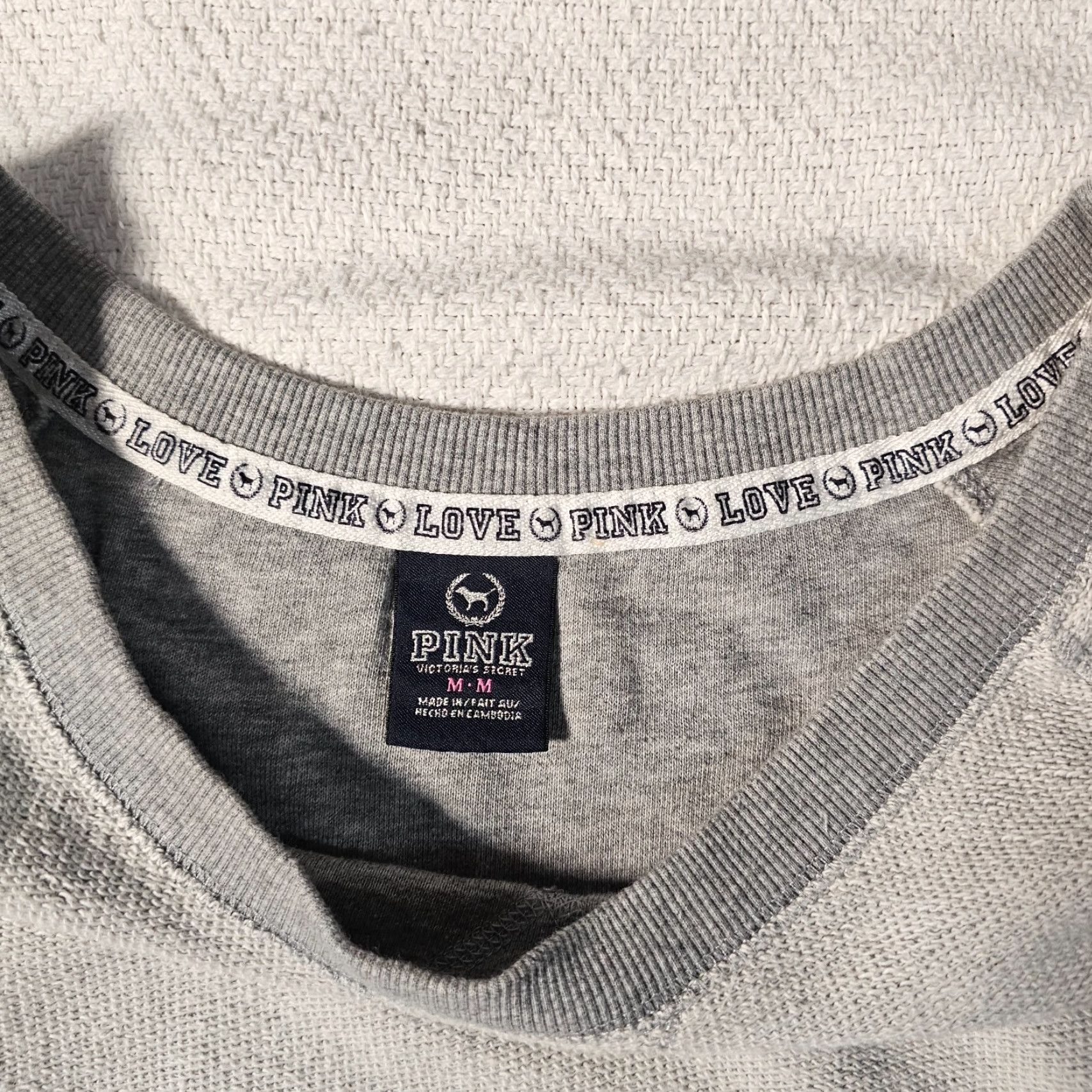 Victoria's Secret VINTAGE Victoria's Secret PINK Sweatshirt Heather Gray Crew Neck Inside Out Style M Women's, Gray, Casual, 90s? Size M / US 6-8 / IT 42-44 - 6 Thumbnail